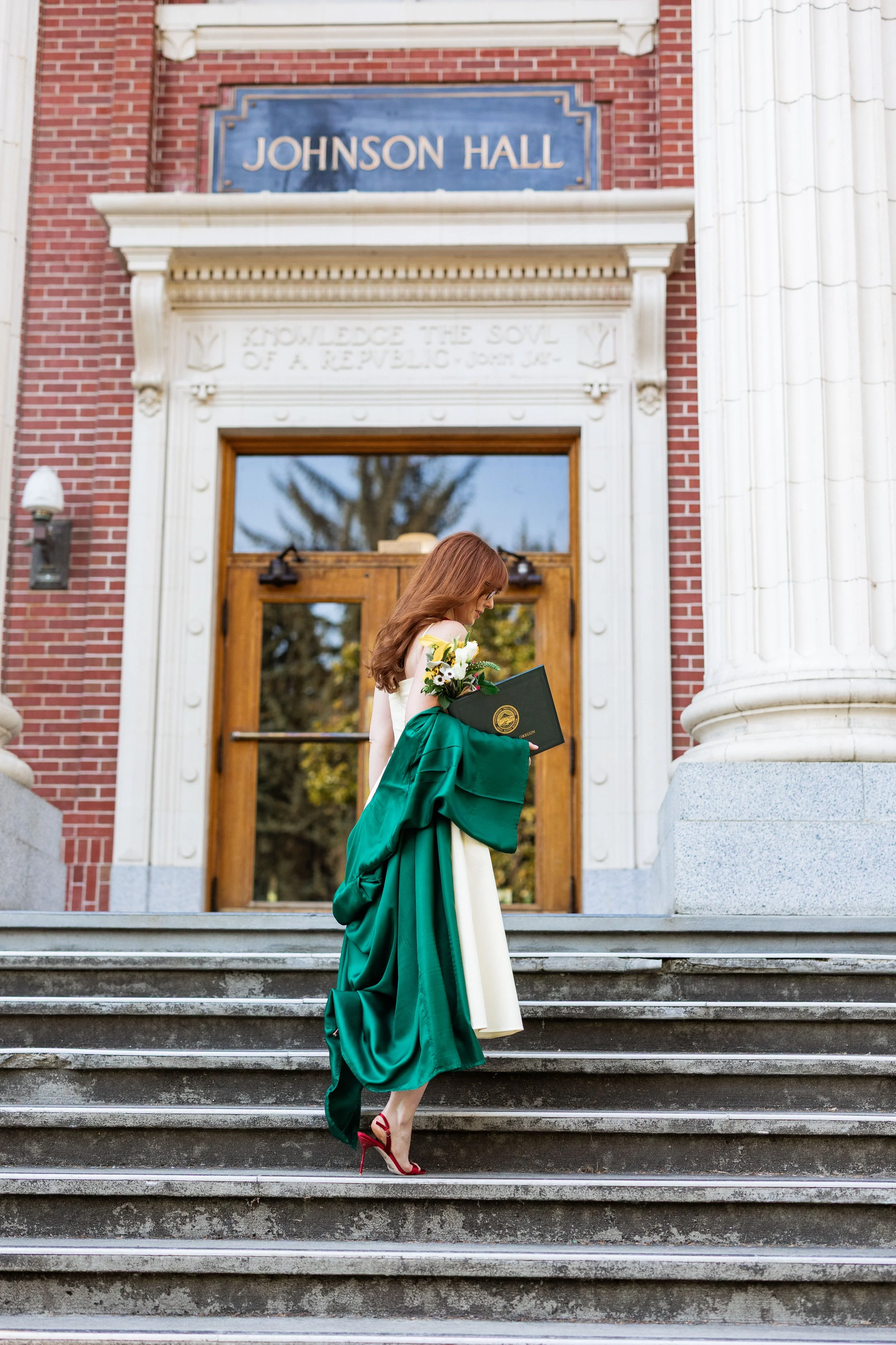UO Graduation Photos Featuring Johnsons Hall, Journalism School, and Autzen Stadium