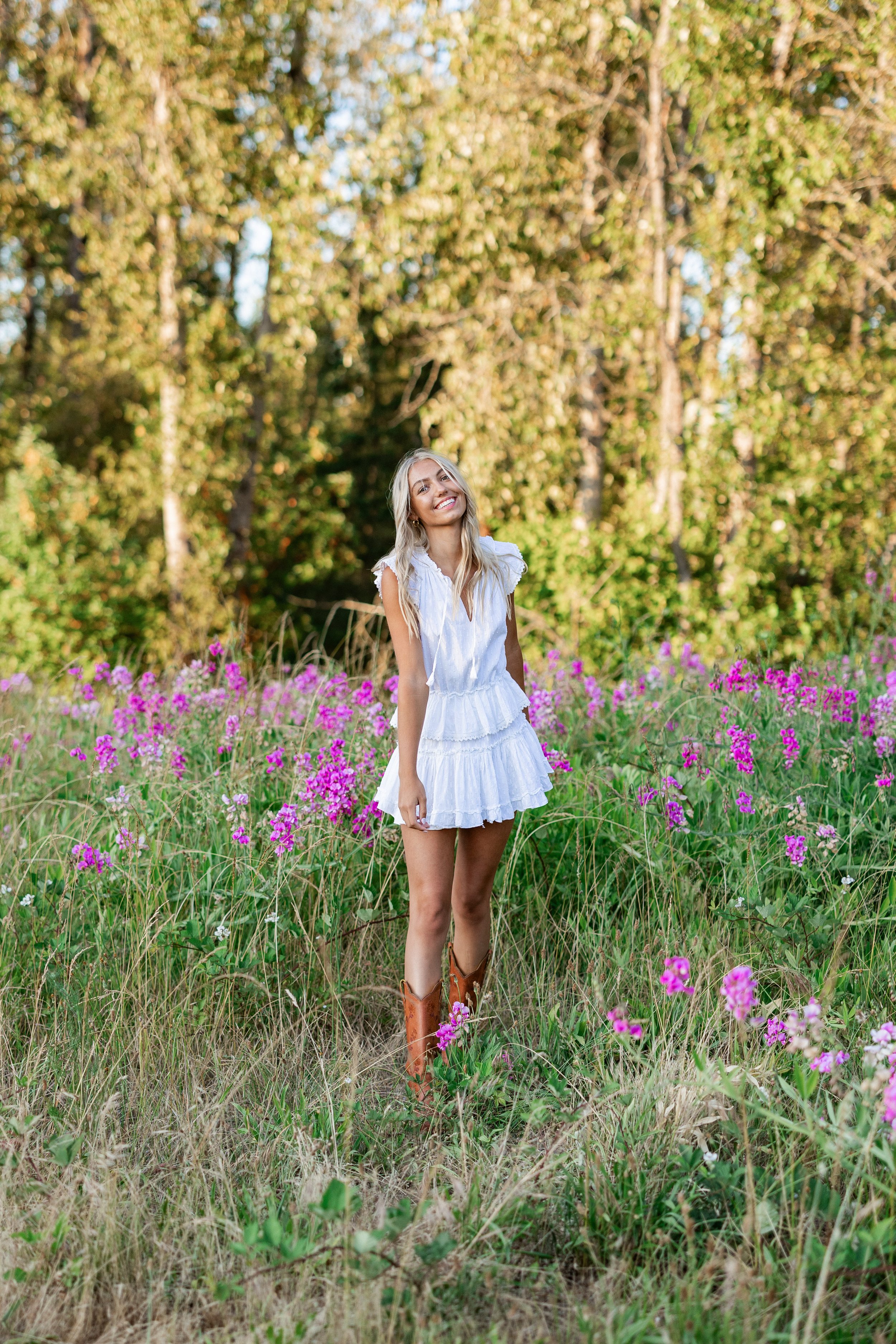 Pink Flowers &amp; Golden Light | Taylor’s Eugene Senior Session