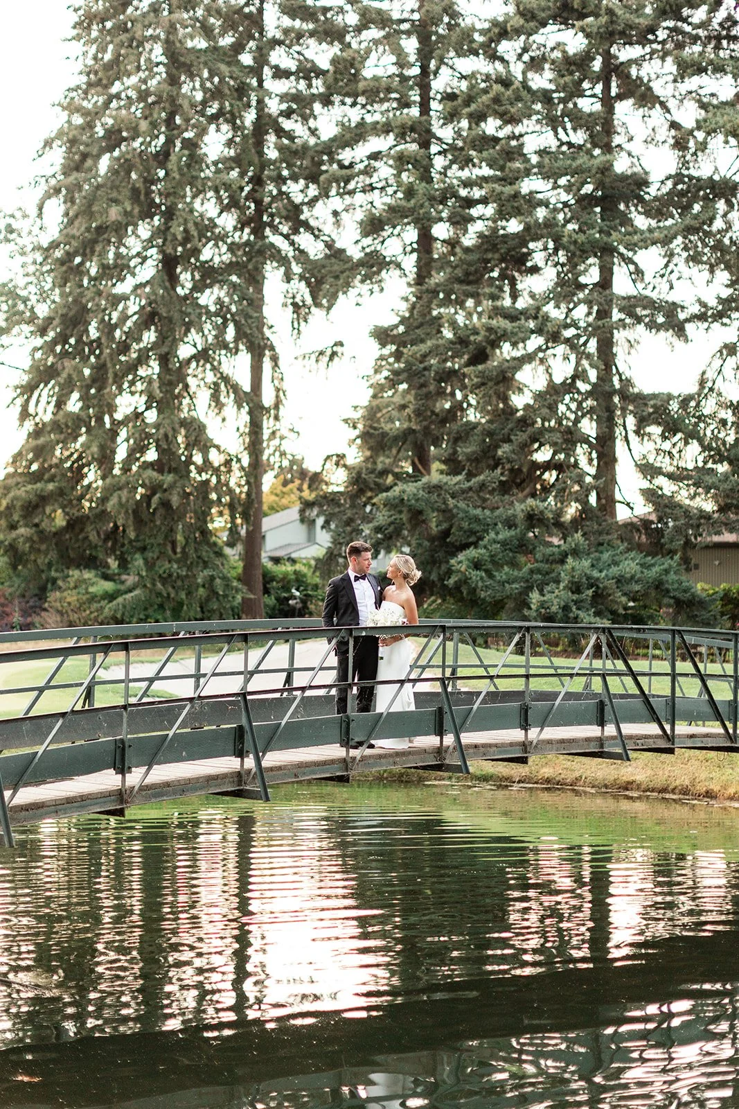 Elegant Summer Wedding at the Eugene Country Club | Katelyn &amp; Andrew