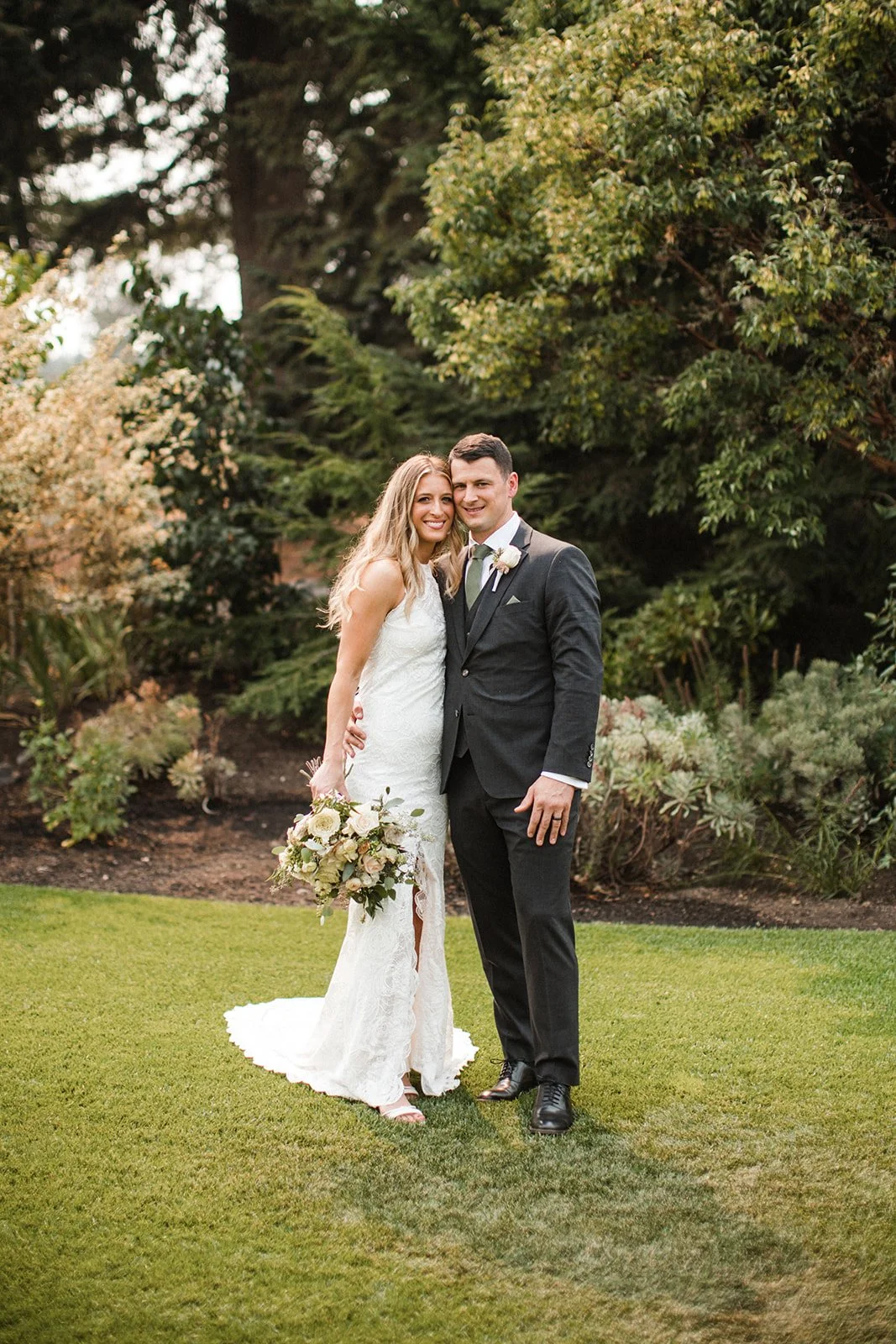 Amanda Meg Photography Five Fourteen Vineyards Wedding-33.jpg