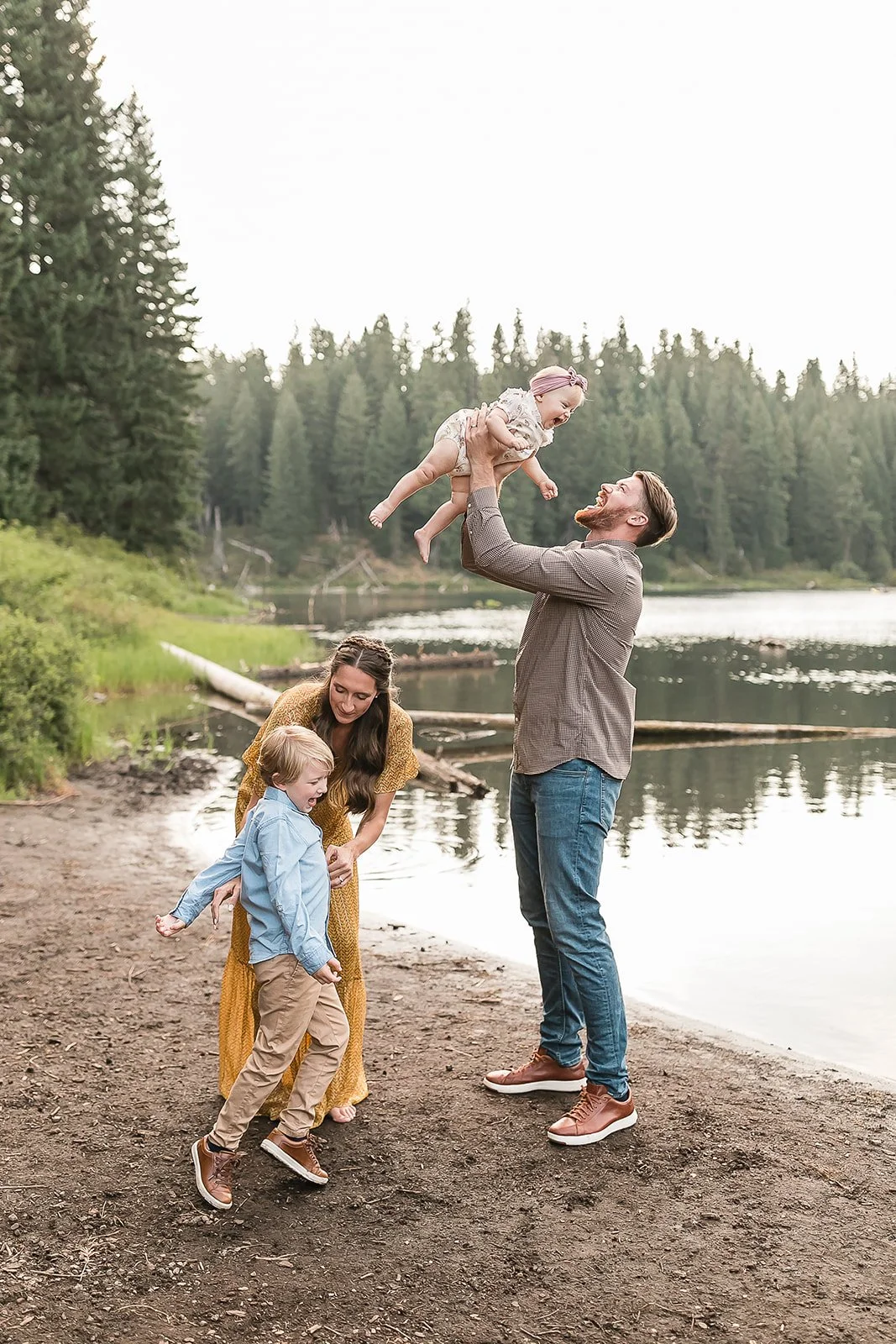 amandamegphotography.com | Eugene Oregon Family Photographer Amanda Meg Photography | Photo Sessions Families Maternity Newborn Photos  2 (6).jpg