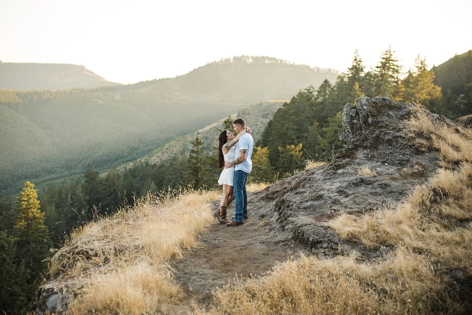 Horse Rock Ridge Oregon Amanda Meg Photography Engagement_-211.jpg
