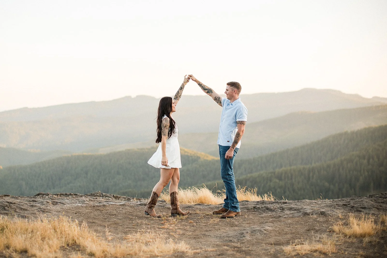 Horse Rock Ridge Oregon Amanda Meg Photography Engagement_-298.jpg