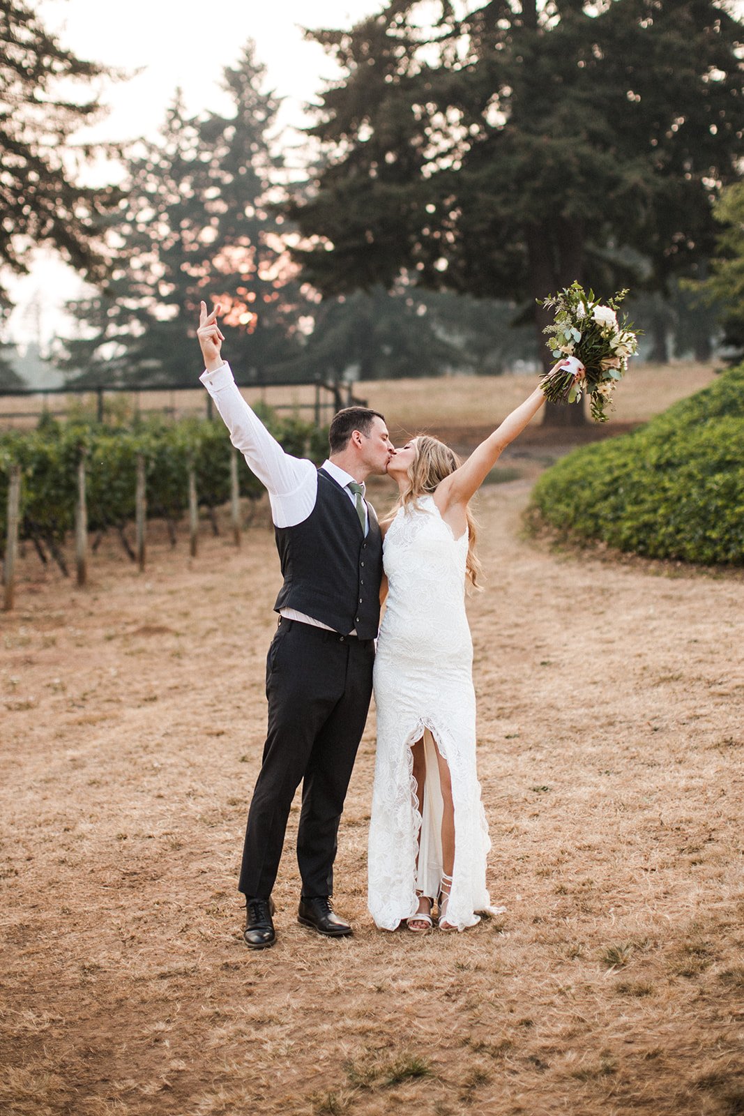 Amanda Meg Photography Five Fourteen Vineyards Wedding-166.jpg
