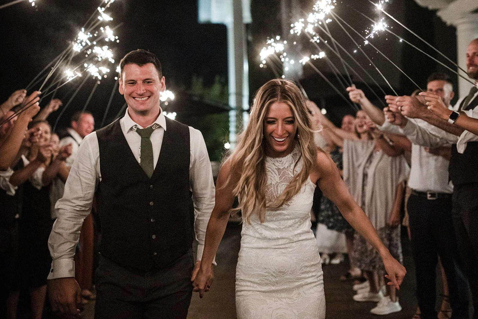 Amanda Meg Photography Five Fourteen Vineyards Wedding-203.jpg