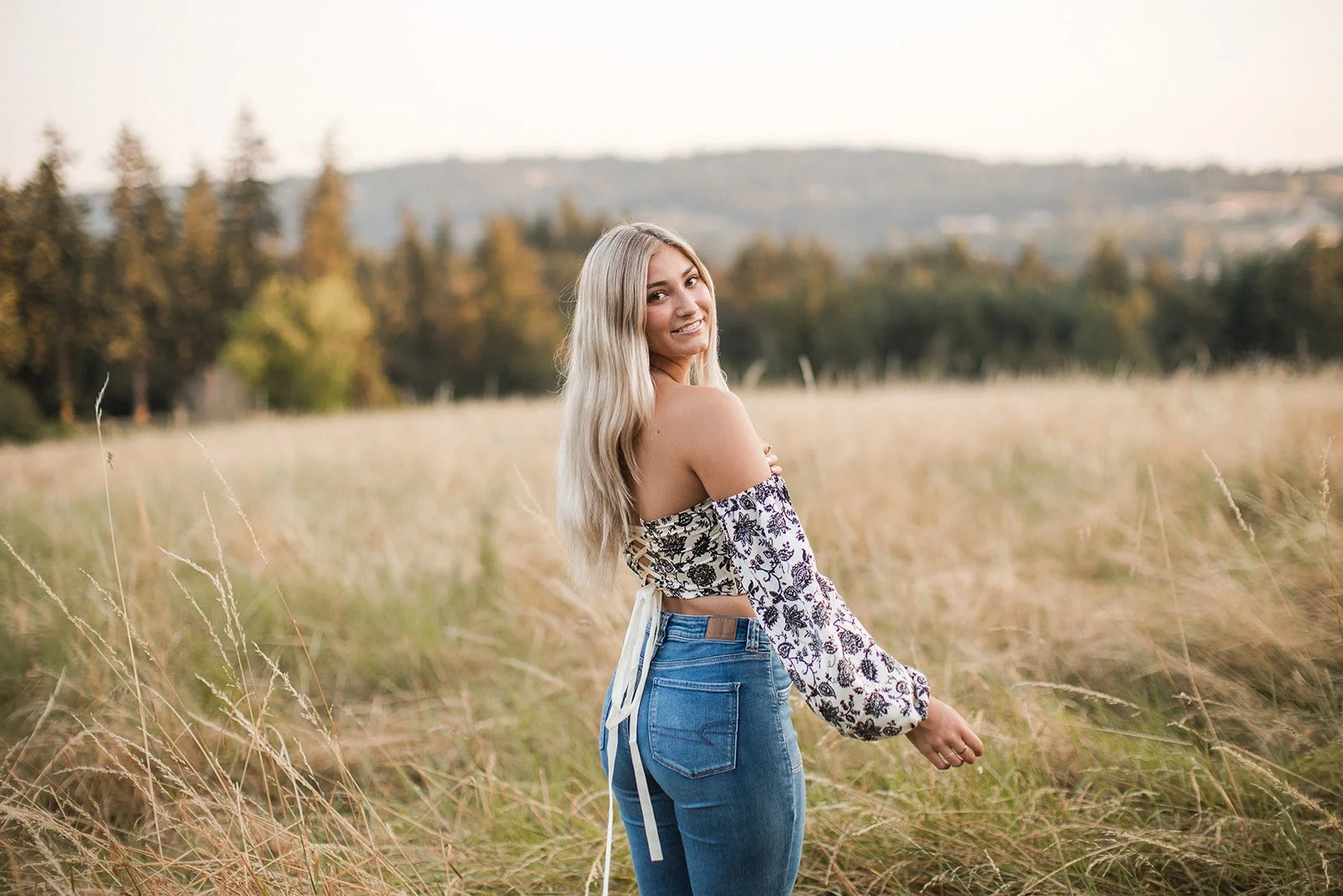 amandamegphotography.com | Eugene Oregon Family Seniors Photographer Amanda Meg Photography | Photo Sessions Families Graduation High School Senior Graduate Photos  5 (1).jpg