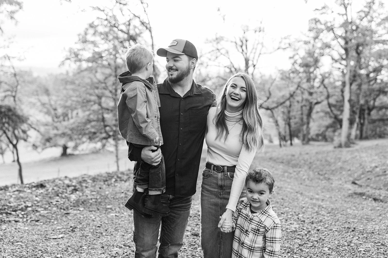 amandamegphotography.com | Eugene Oregon Family Photographer Amanda Meg Photography | Photo Sessions Families Maternity Newborn Photos  1 (12).jpg