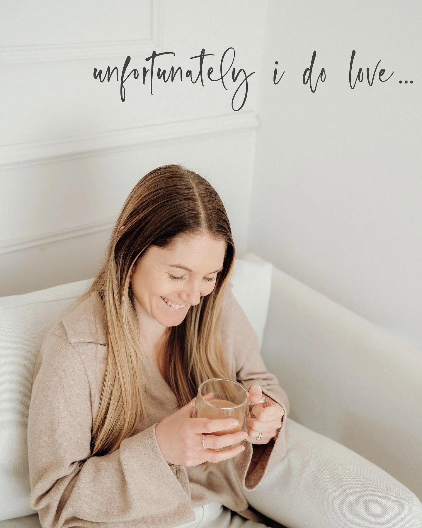 There&rsquo;s me never wanting to jump on trends&hellip; but then a few weeks in, I always cave &amp; unfortunately I do love it 😅

For any new followers that have stumbled across my page for inspiration, ideas or to work with me, I&rsquo;m Lydia, t
