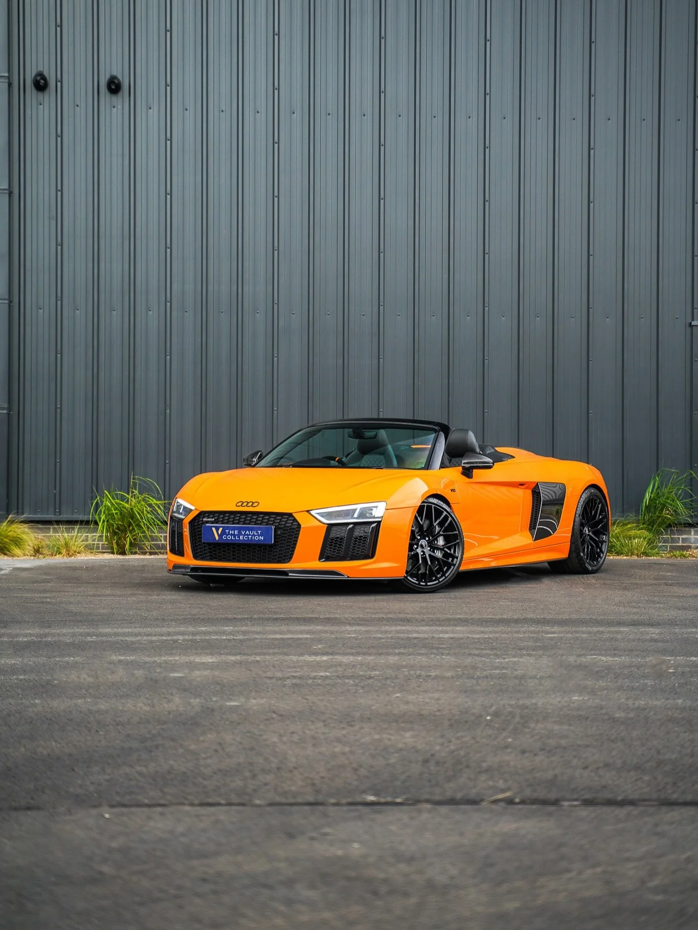 In and out! This lovely Audi R8 Spider is now sold after only being in stock with us here at The Vault Collection for a few days, make sure you keep and eye out for more stock arriving soon to the website🙌

#audi #audirs #r8 #audisport #audisport #a