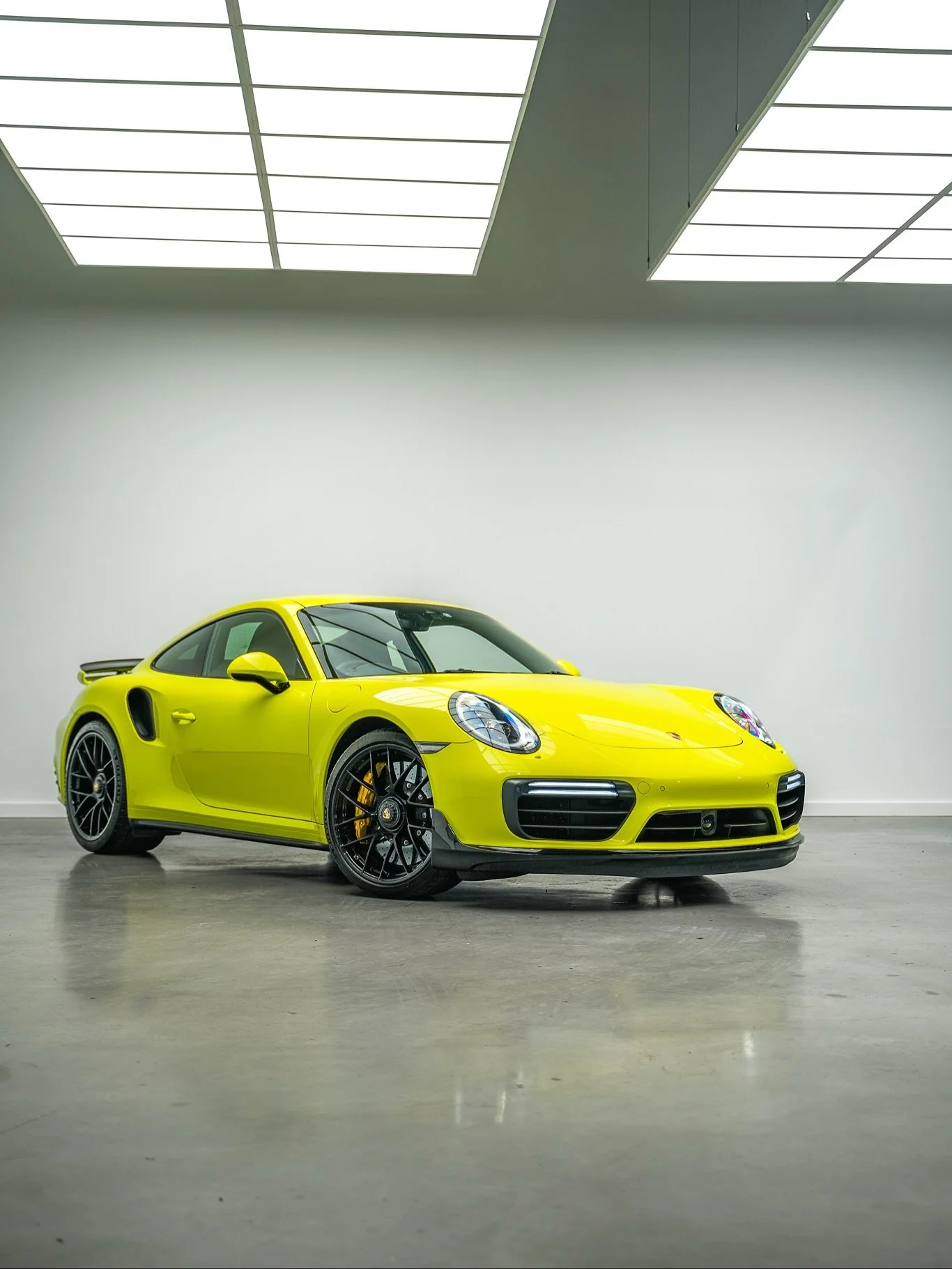 Porsche 911 991.2 Turbo S finished in PTS Acid Green🧪 with a huge spec! now for sale with us at The Vault Collection, head over to our website for more information 

#porsche #911 #turbos #acidgreen