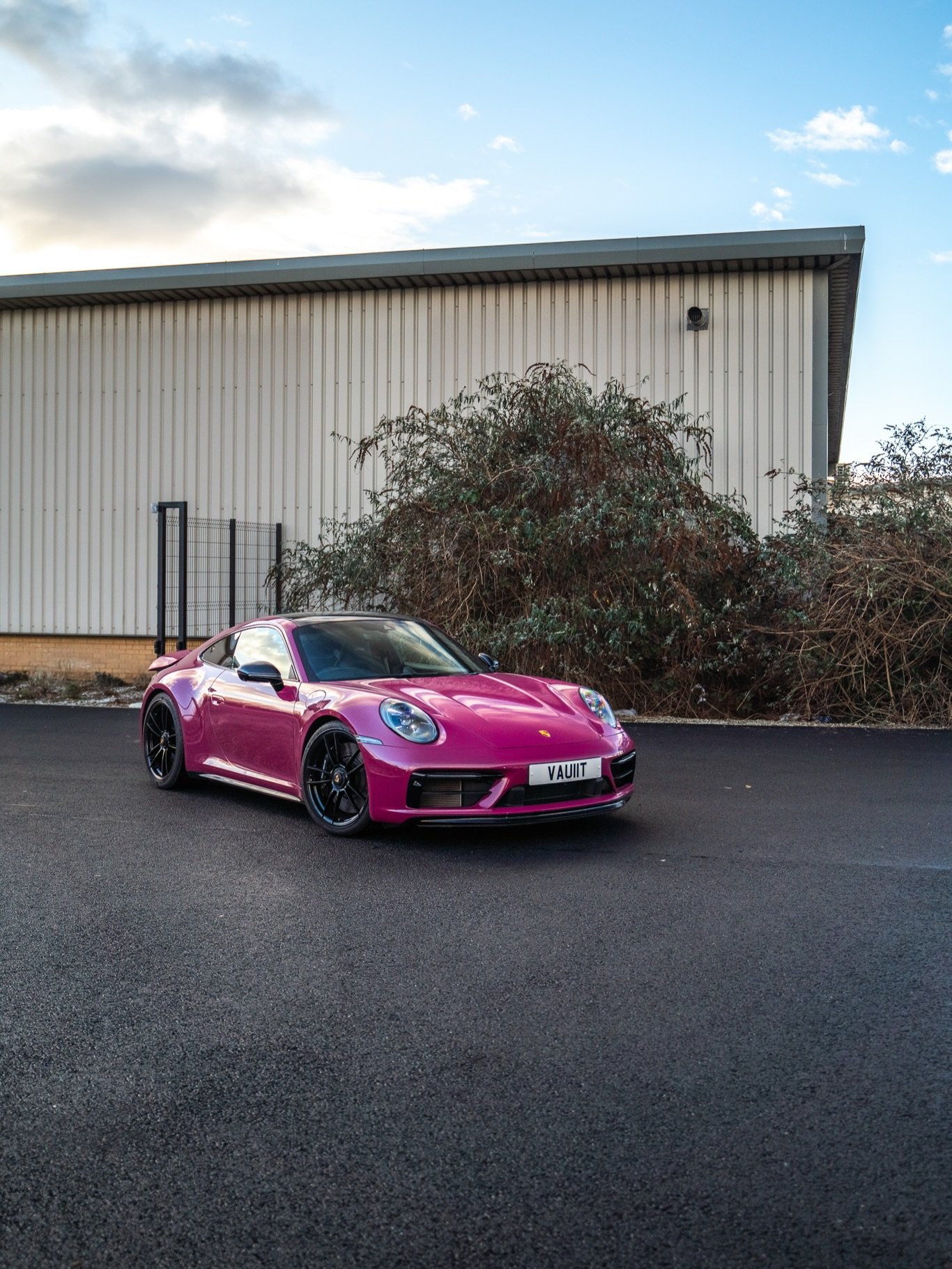 Happy new year! We've got some incredible new arrivals coming soon to The Vault Collection including this Porsche 911 Carrera 4 GTS finished in Ruby Star Red 

#porsche #911 #porsche911 #carrera #porschecarrera