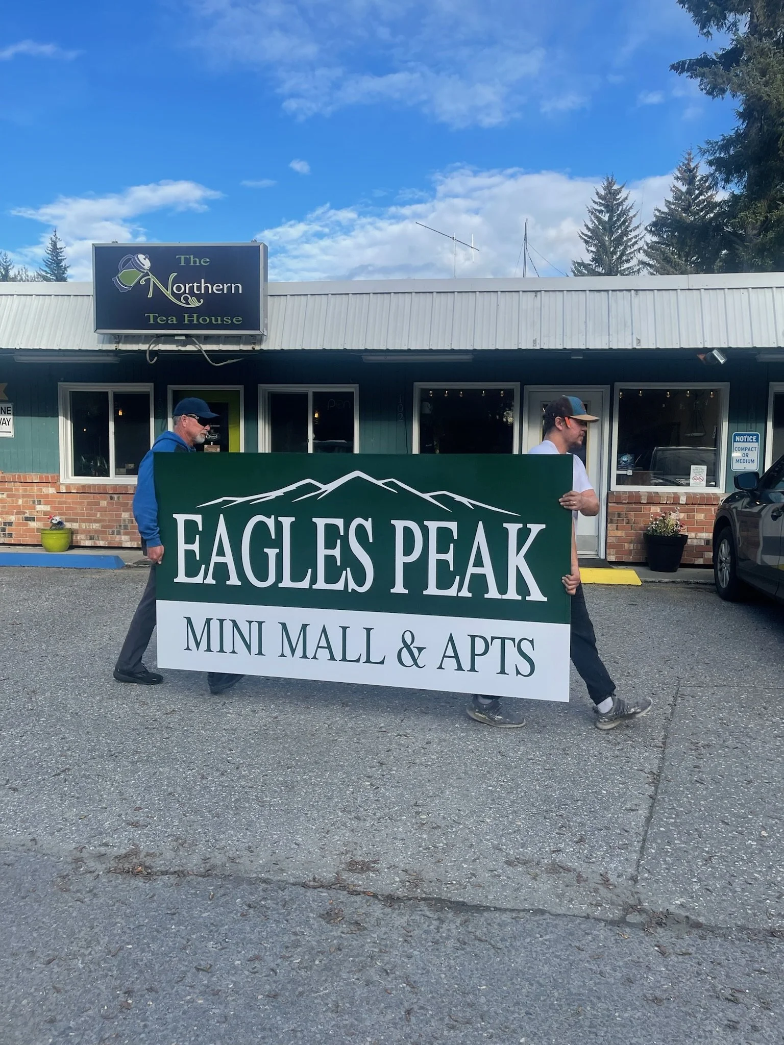 Eagles Peak Sign