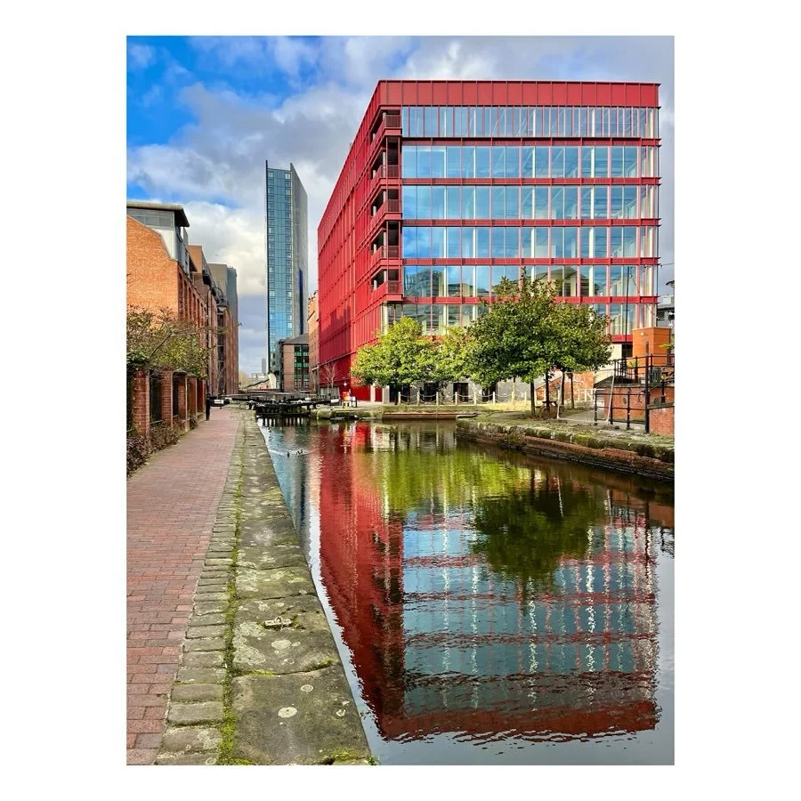 Reflections! Out and about this morning and came across this. Great refurbishment of that office building by @omiarchitects as well. 

#reflections #reflectionsinwater #manchester #refurbishment
