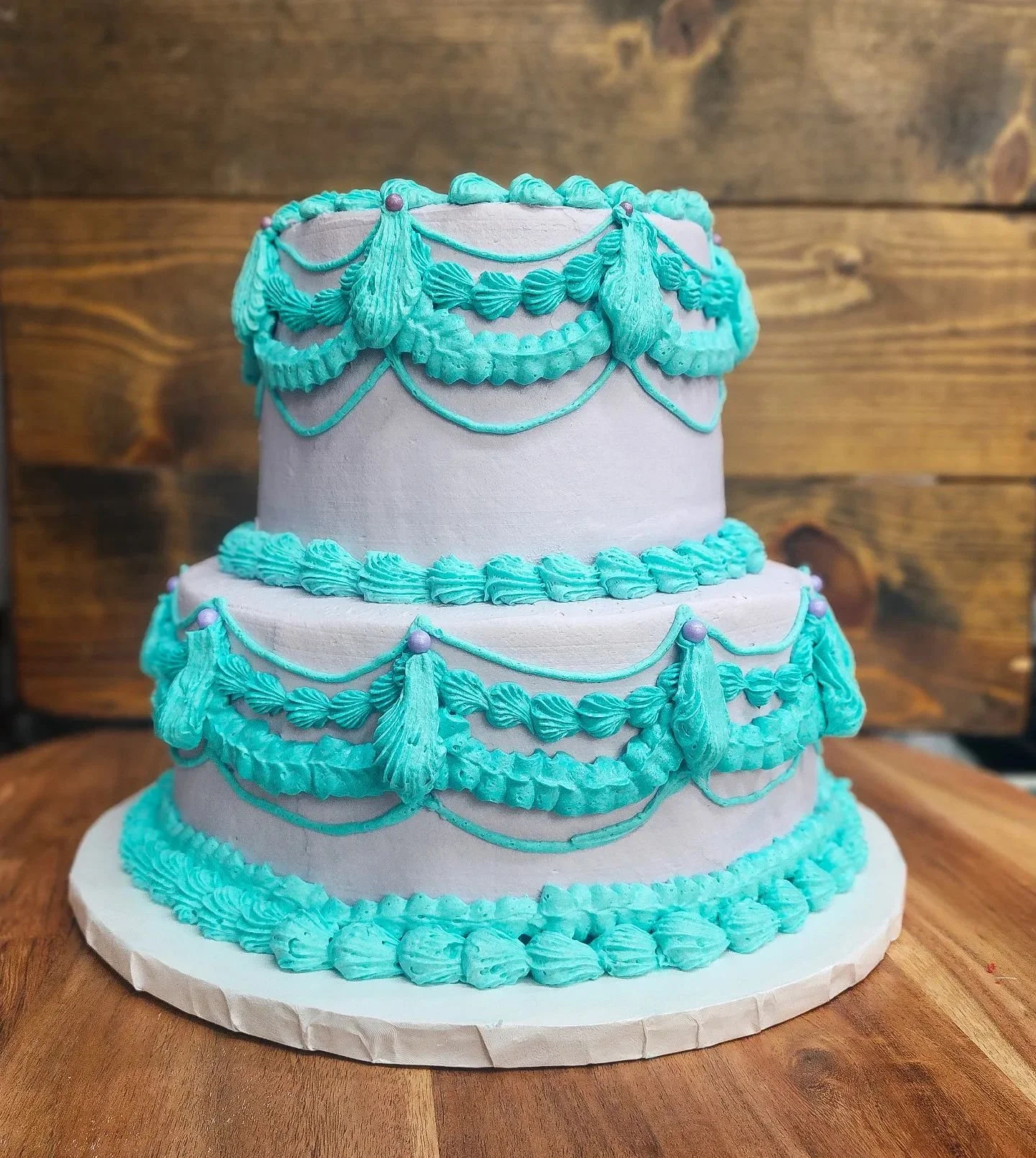 Vintage Style Cake
