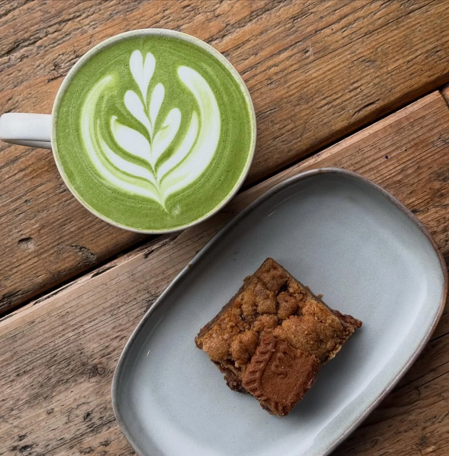 Ceremonial Grade Matcha &amp; a Jammy Bisky Blondie @kitchen91monkseaton 🍵🧁🫶🏻

@cakestoriesbakes #newcastlefoodies #matchalatte