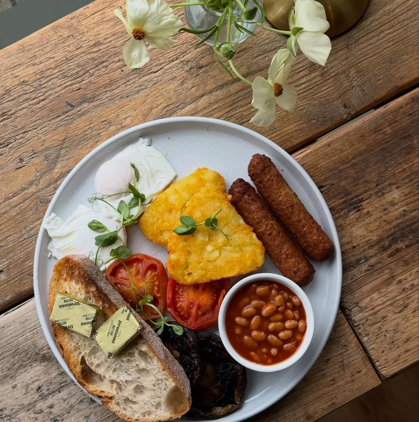 Veggie vibes🍄&zwj;🟫🍅🍳☀️🤍

Our veggie works is served until 12 every day✨

#newcastlefoodies #kitchen91 #whitleybay