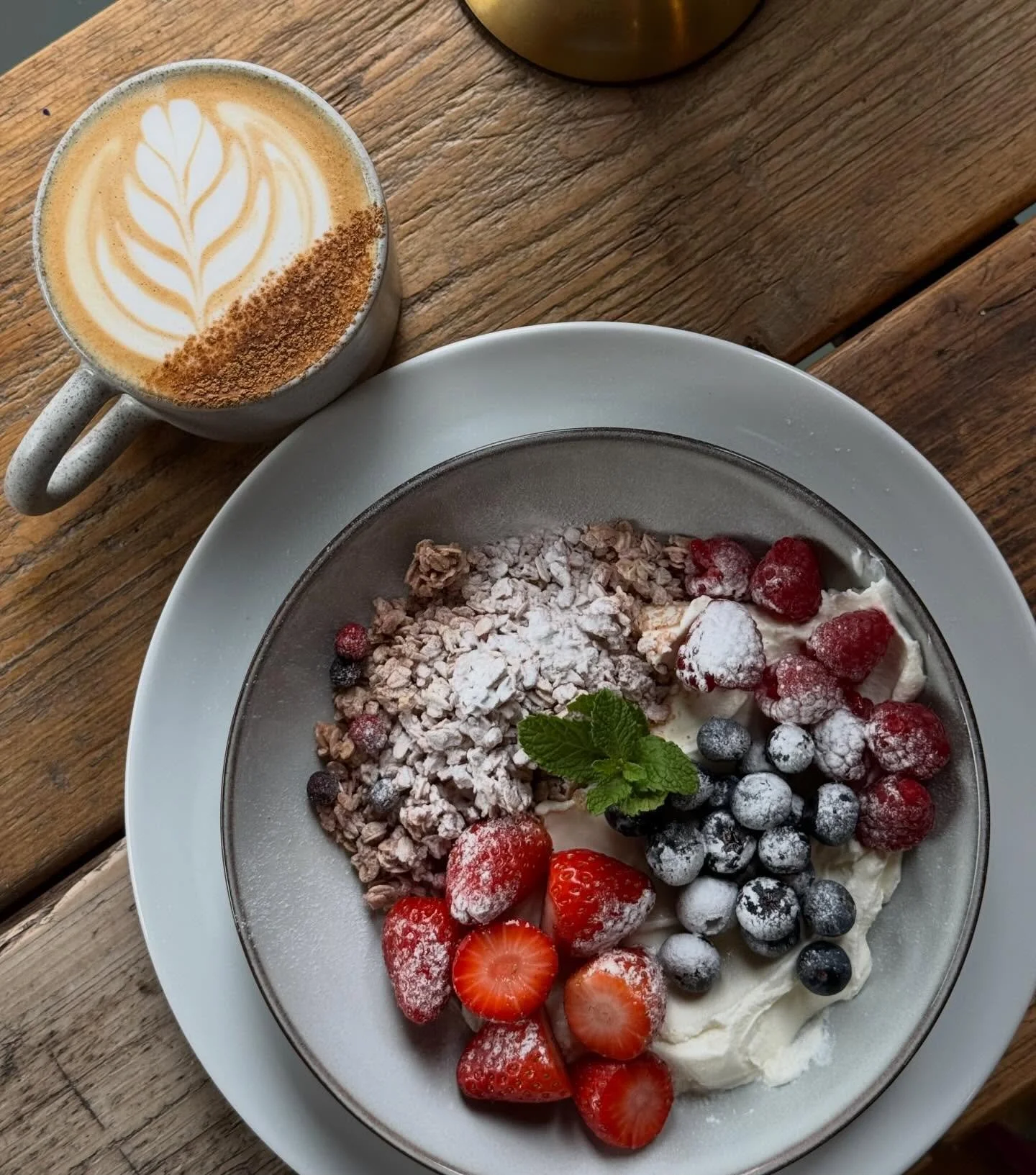 Bank Holiday Breakfast🍓🫐☕️

We&rsquo;re open 8-4 today @kitchen91monkseaton ✨🤍 

#newcastlefoodies #kitchen91 #whitleybay