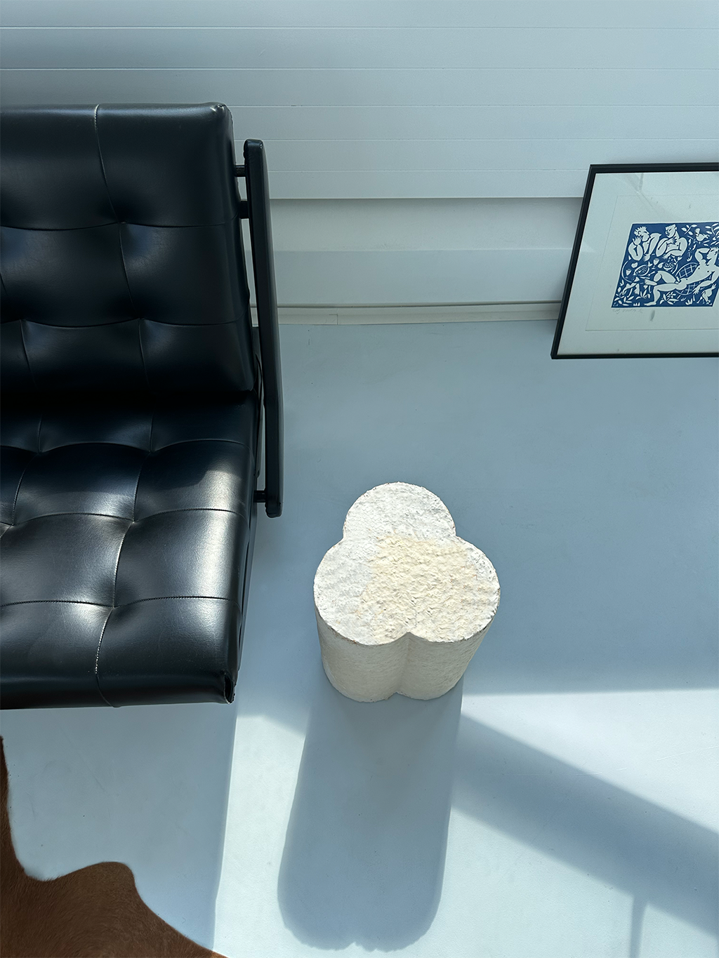 RUND STOOL 3_INTERIOR_minimalism_mid century modern.png