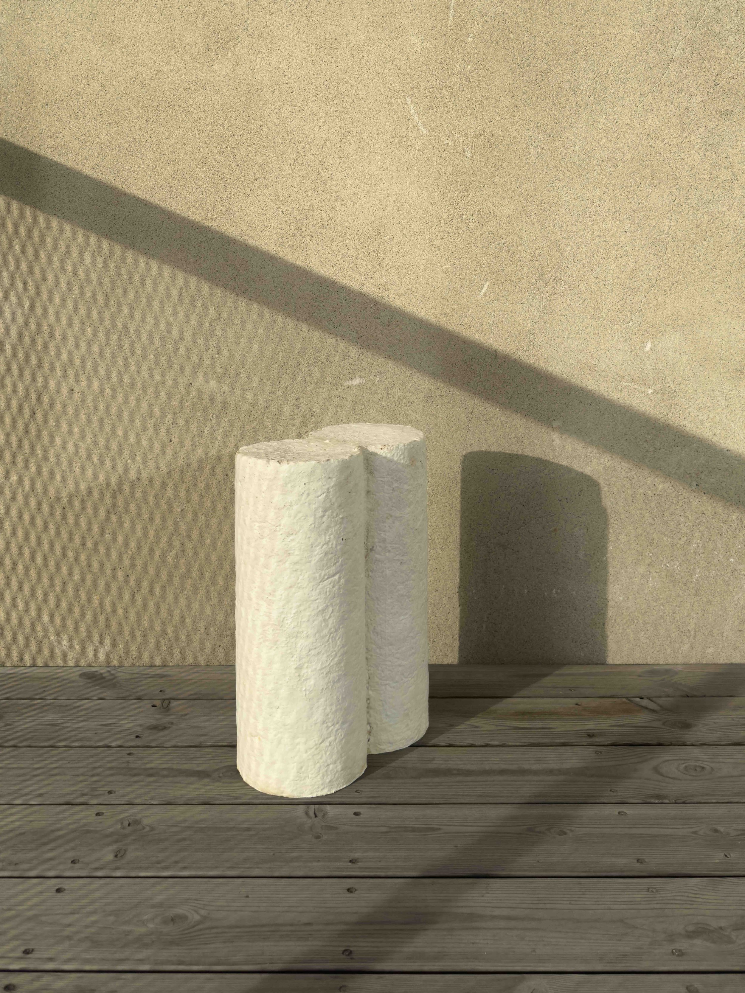 RUND Biomodular Design_STOOL 2_mycelium_fungi furniture_2.jpeg