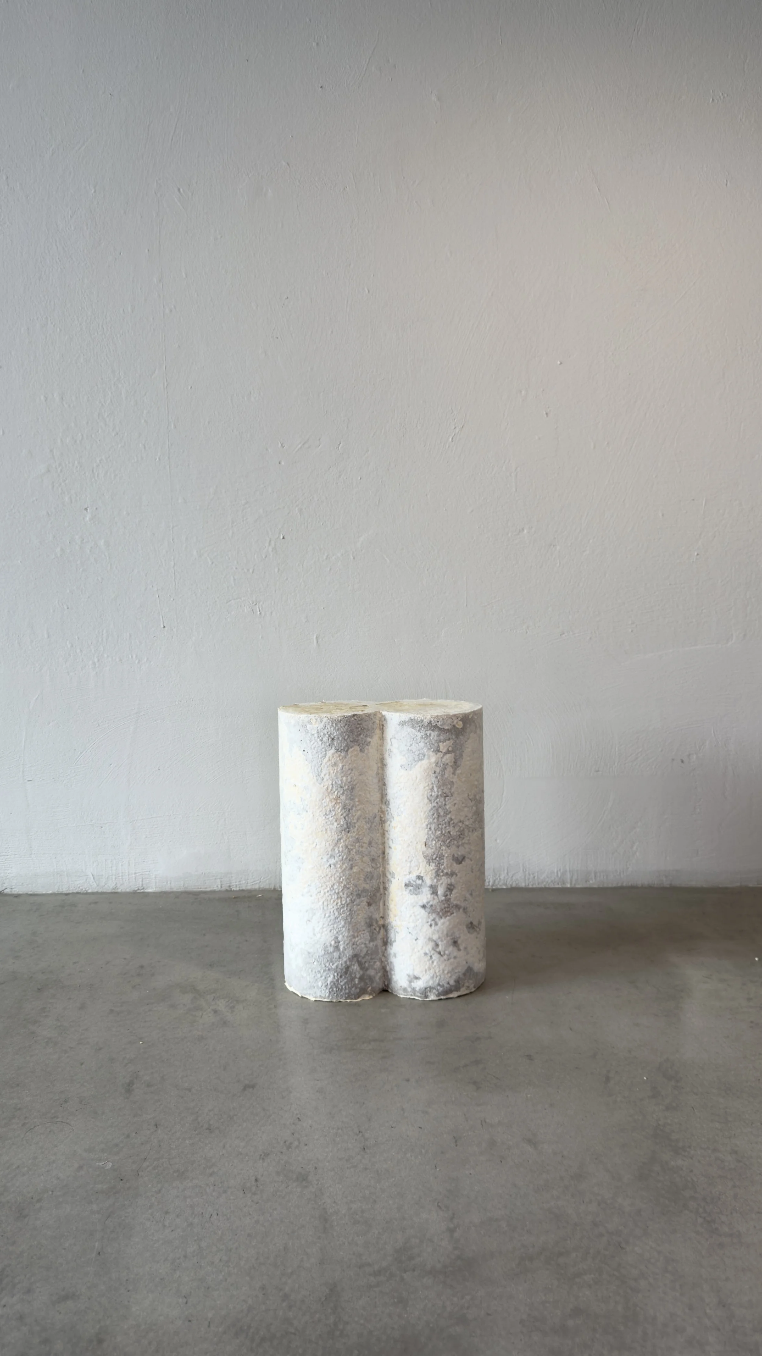 STOOL 2