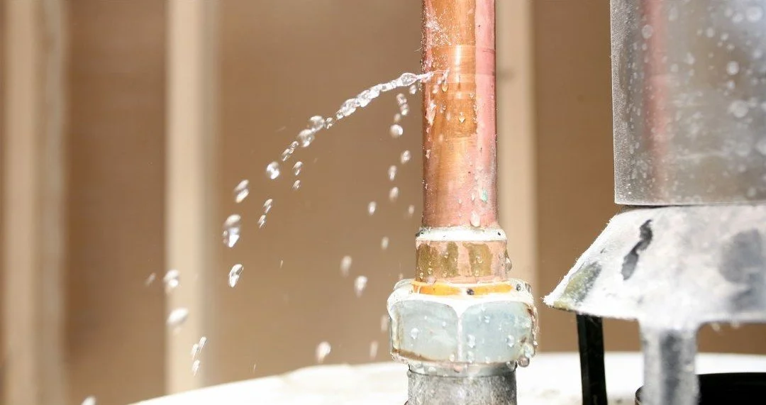 Cumming Water Heater Leak: Flooded Flooring and Structural Drying