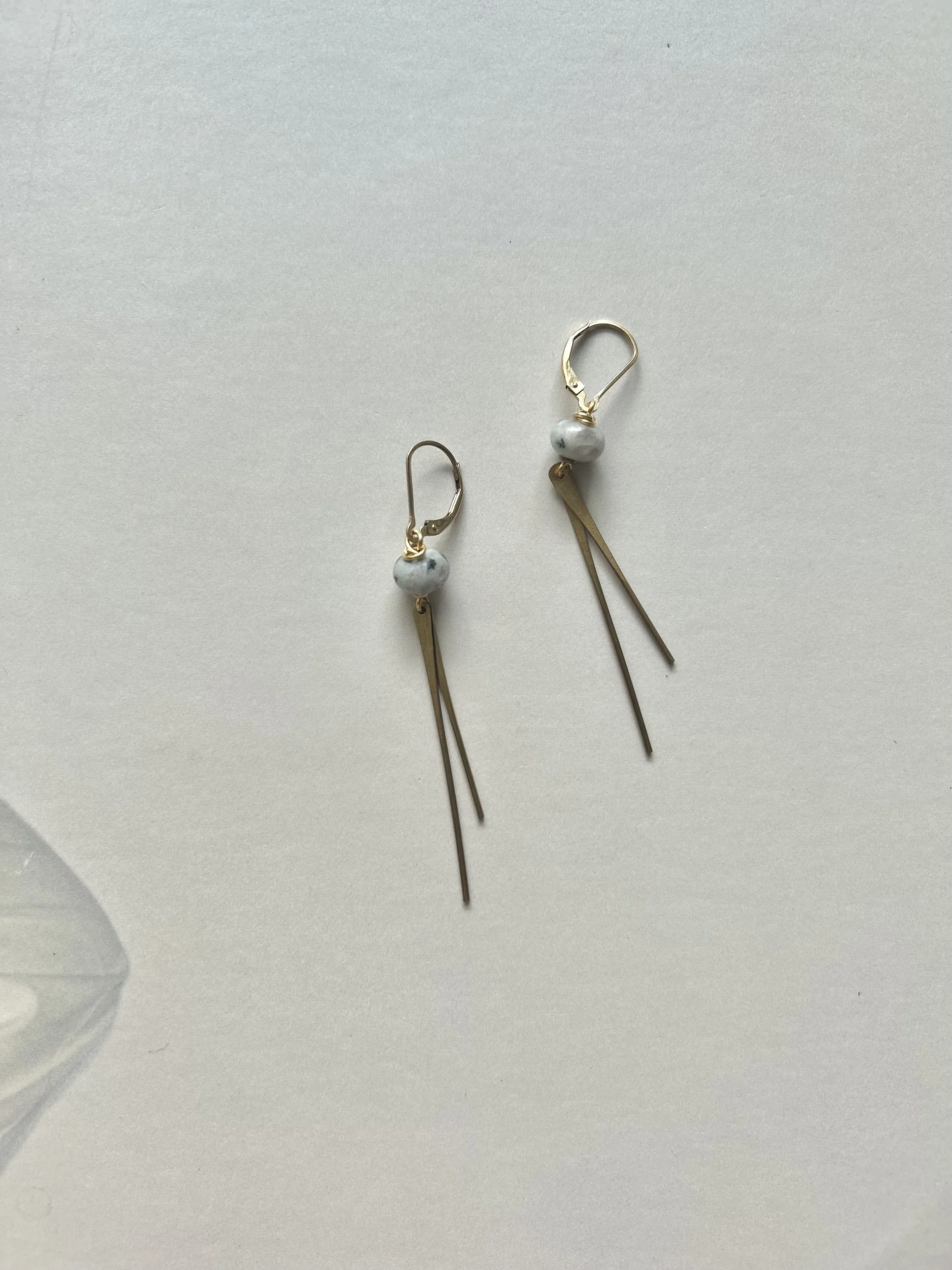 Anna Lightweight Dangles Stone pins