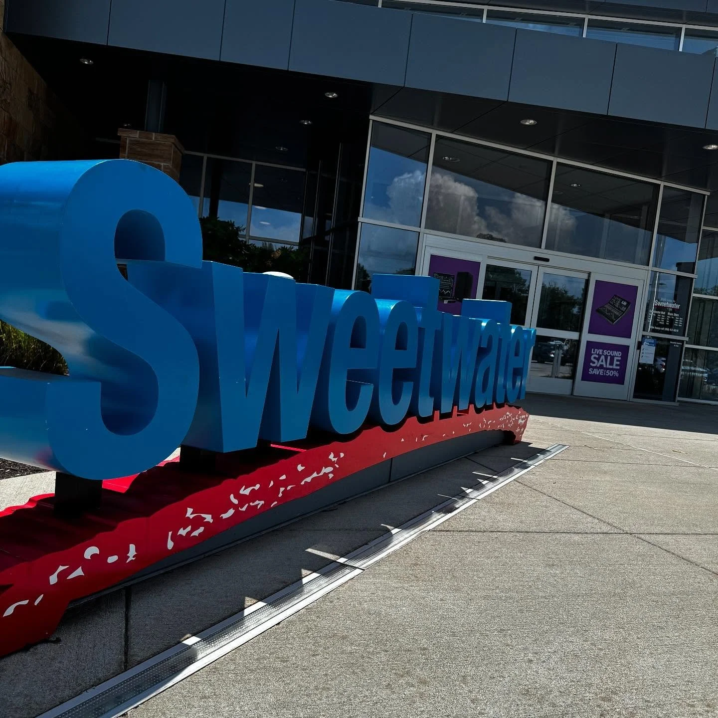 Had a good visit with my buddy AJ at @sweetwatersound today! Was happy my wife was able to come on this trip with me and thankful to AJ for giving us the tour (my second time, first time for the wife - and she got to go down the Sweetwater slide!). C