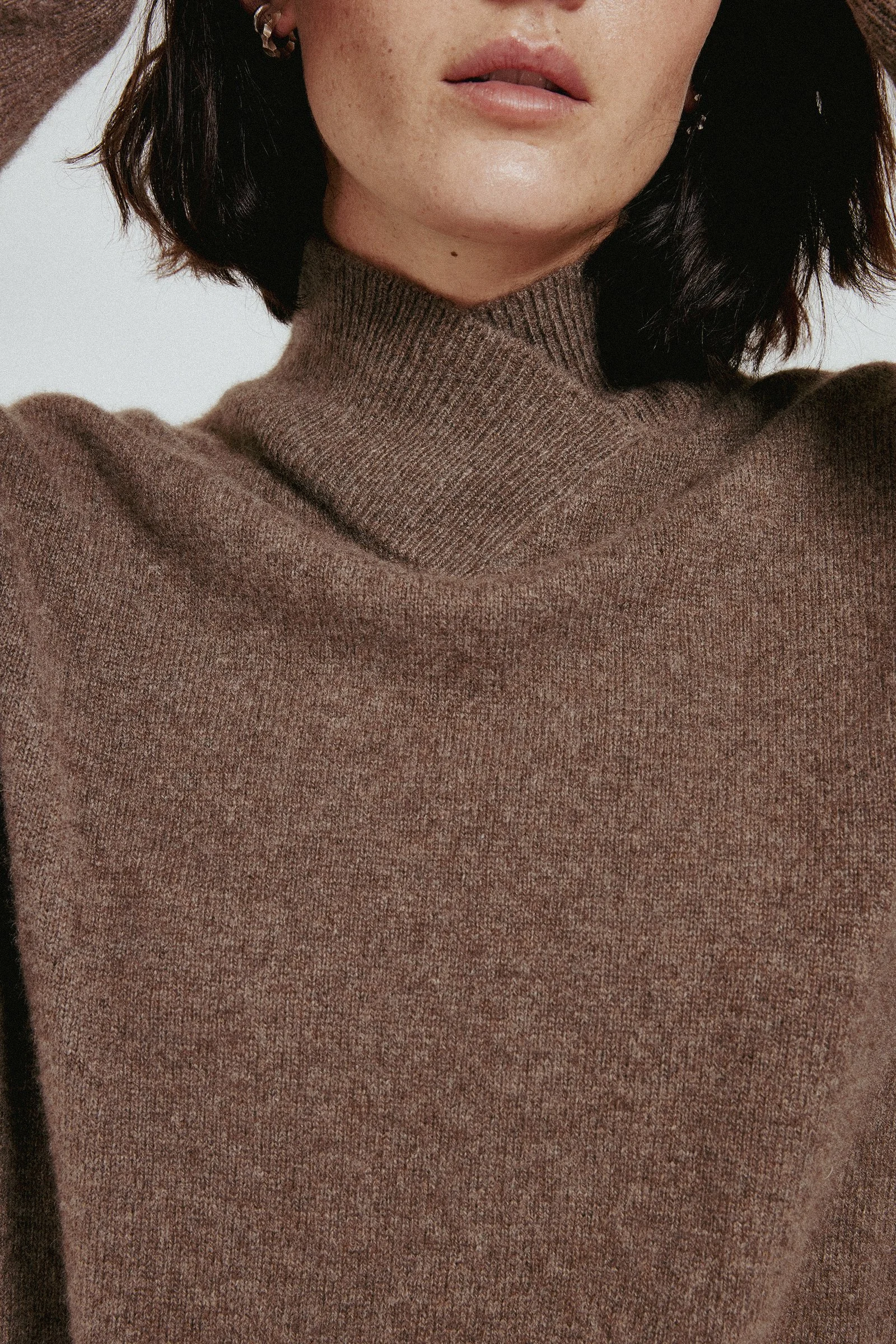 MASKA_AW23_Orla_Walnut-melange-undyed_Zoom.jpg