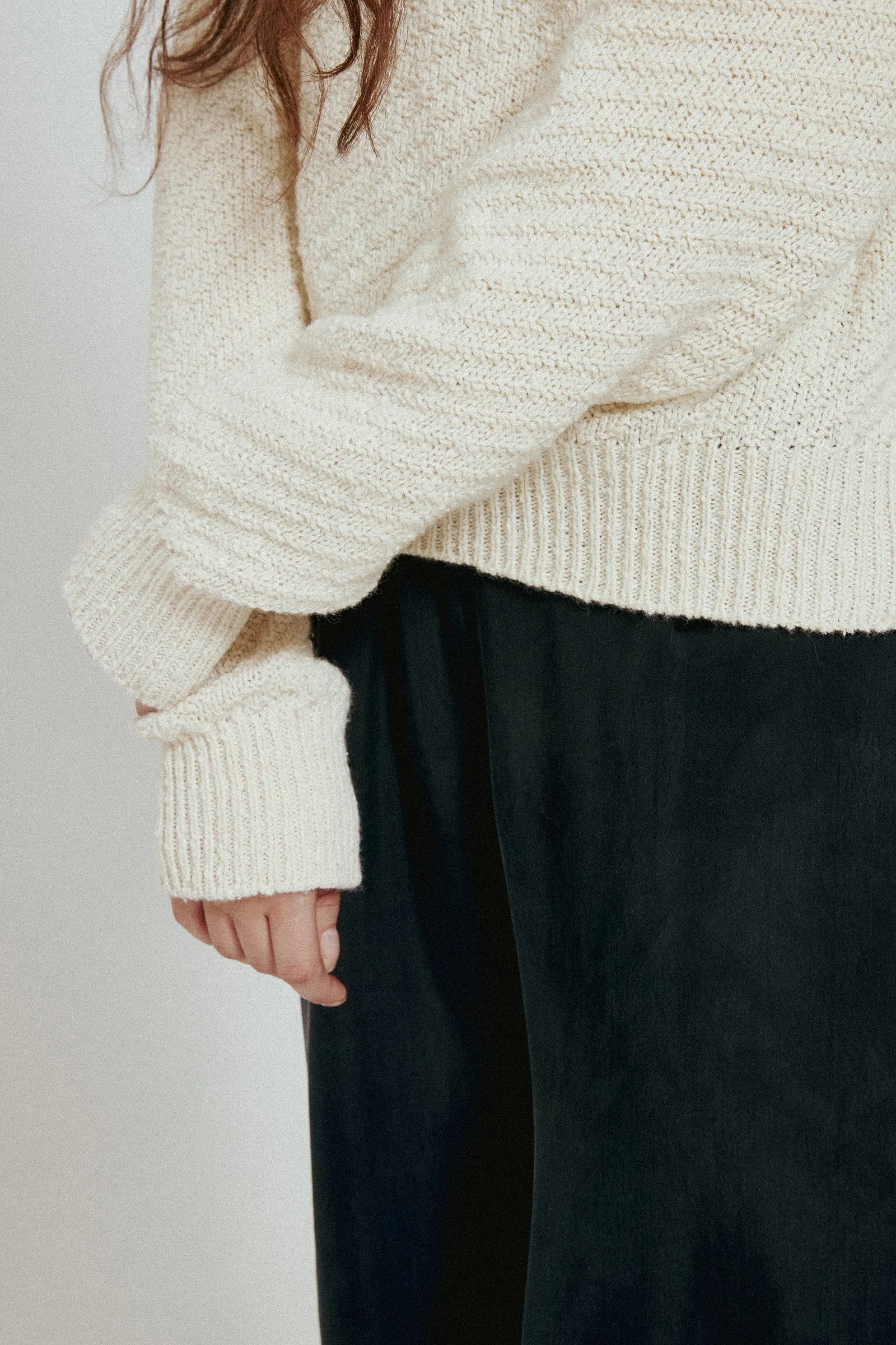 MASKA_AW23_Hera_Cream-white_Gila_Black_Zoom2.jpg