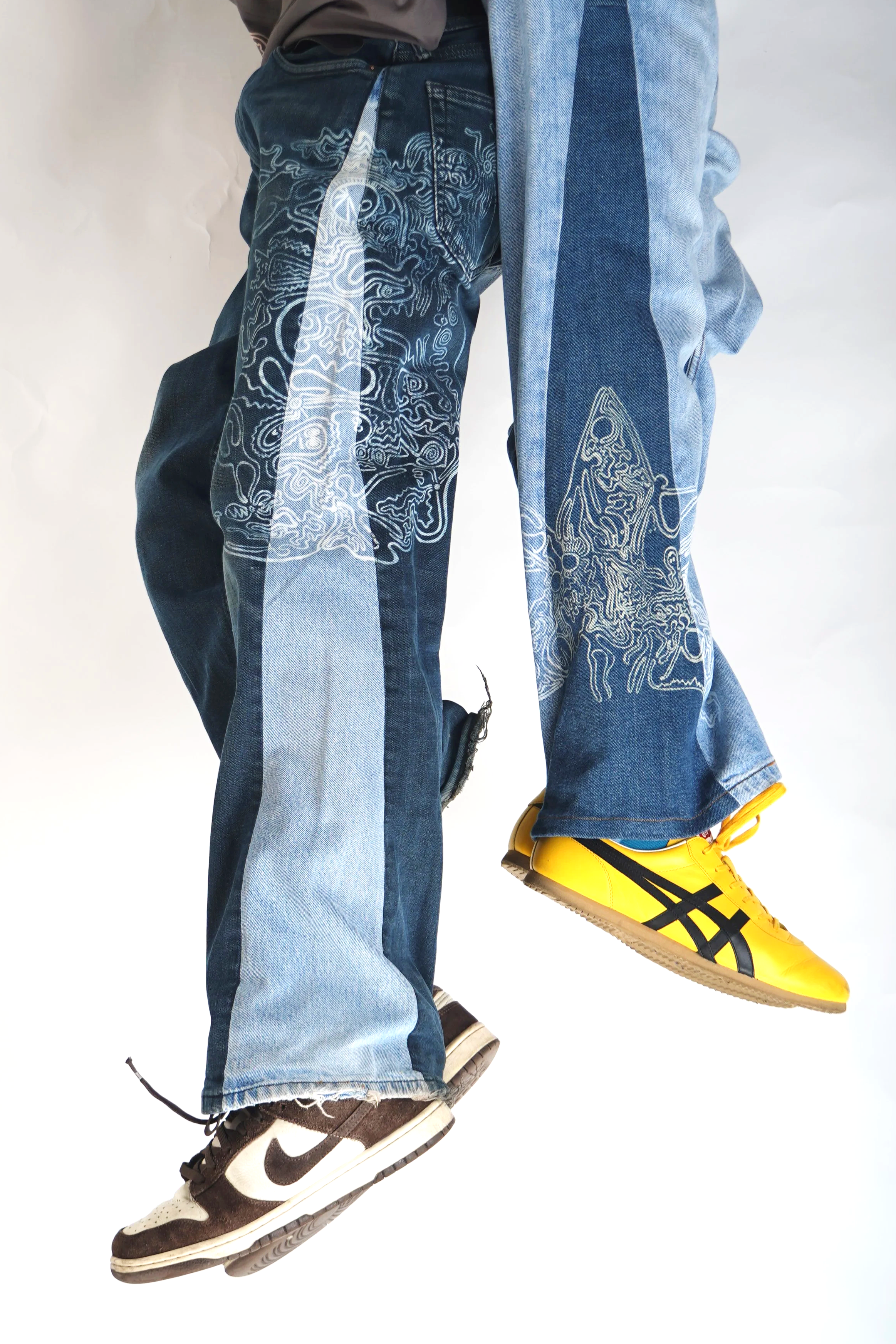 Abbigliamento streetwear artigianale personalizzato, fatto a mano NOMAD - Handcrafted custom streetwear clothing, Made to last NOMAD.