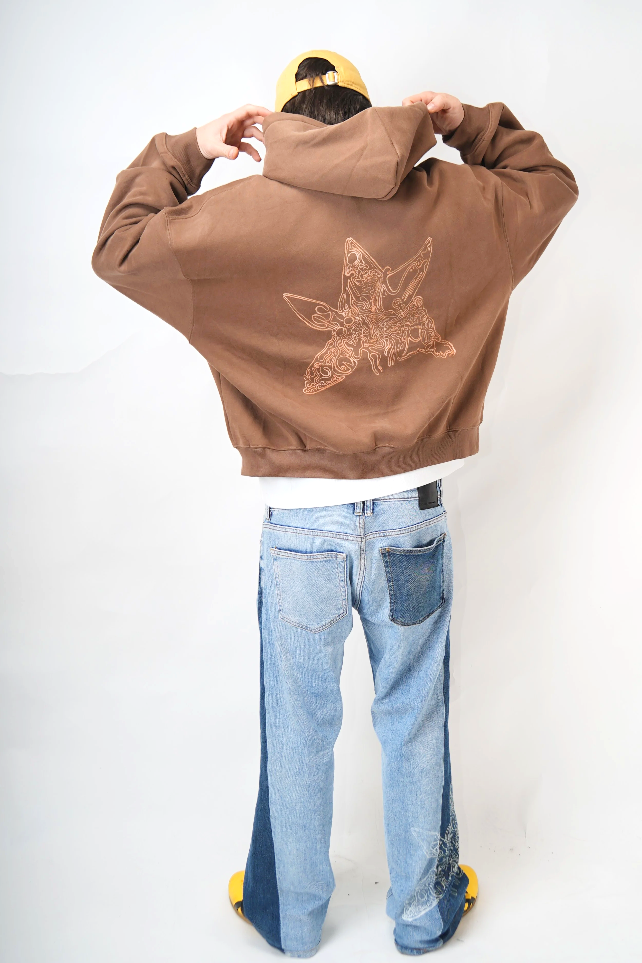 SINASTELL ZIP-UP HOODIE