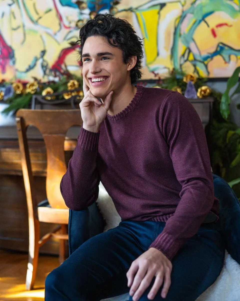 Moments like this are the perfect way to wrap up the year. 🎄

Thank you so much leah.vj.hamilton for the  opportunity, and reinhardt.photography for photograph some of our holiday outfits at the stunning merrillhouse1878

We&rsquo;re incredibly than