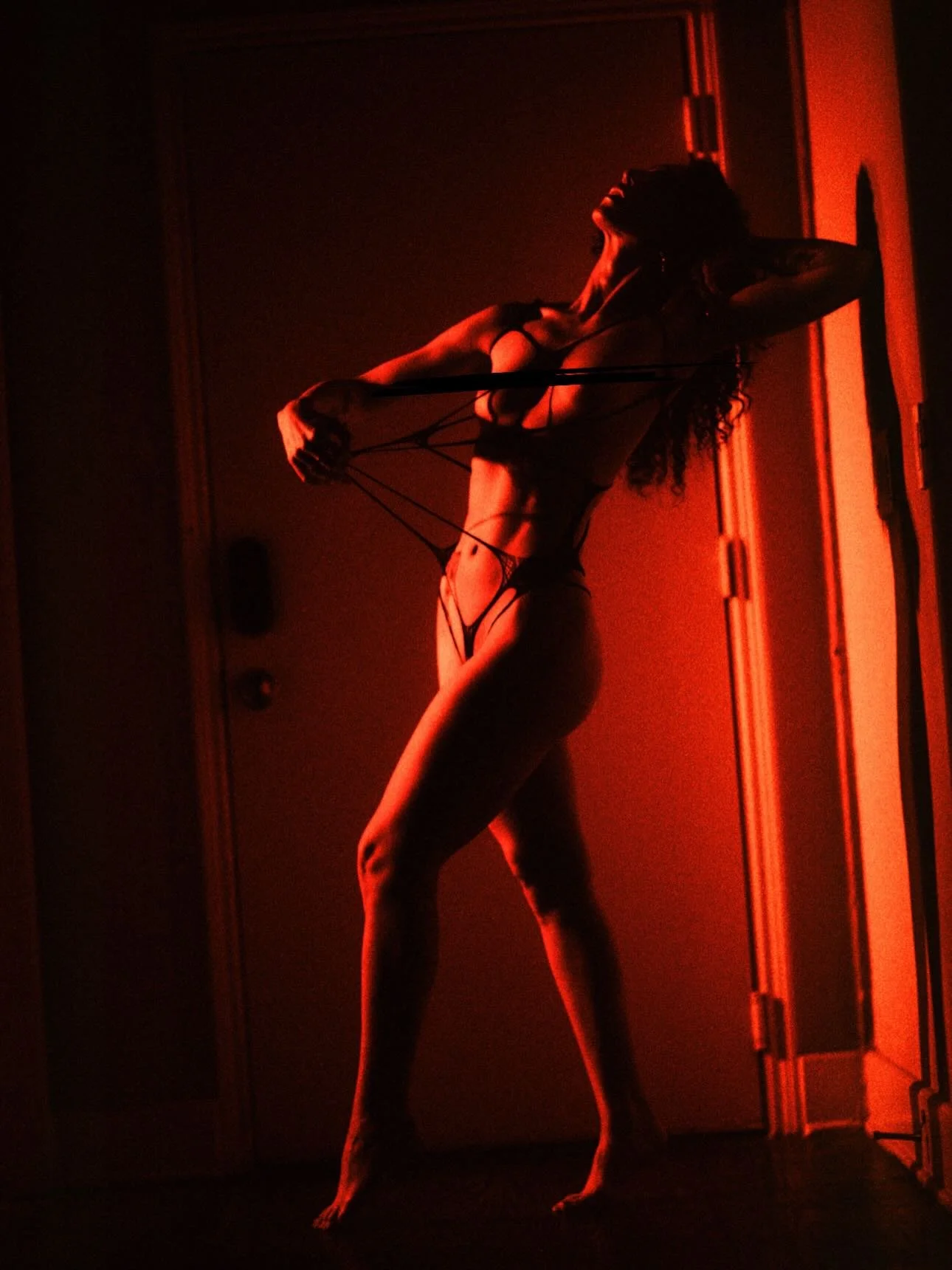 modeling some string for you 🤭😏 // 📸: @_analoguearchetype