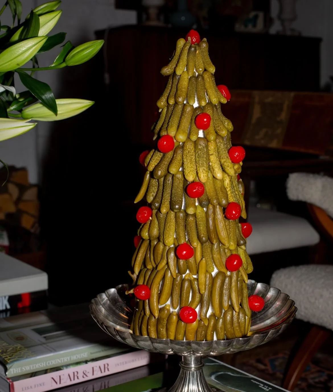 Towers of deliciousness that I made for @thenottinghillchristmasshop opening party 🎉