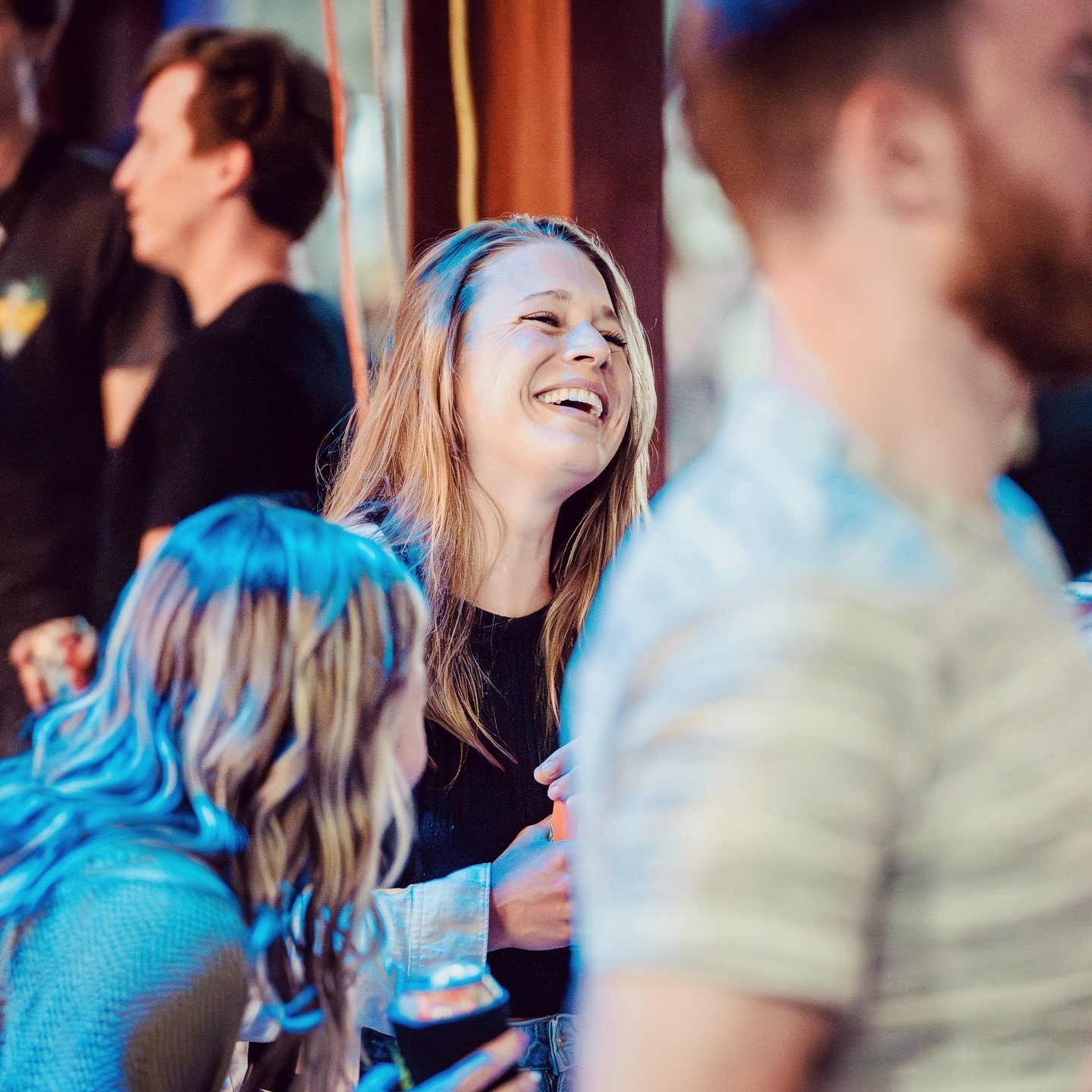 Smiles big enough to light up the room, vibes high enough to carry us through the week. Here&rsquo;s to having a great time, every time. ✨😁 

#MoodSwingMoments #AllTheGoodVibes #MoodSwingEnergy #eats #foodie #cocktails #restaurant #pickleball #mileh