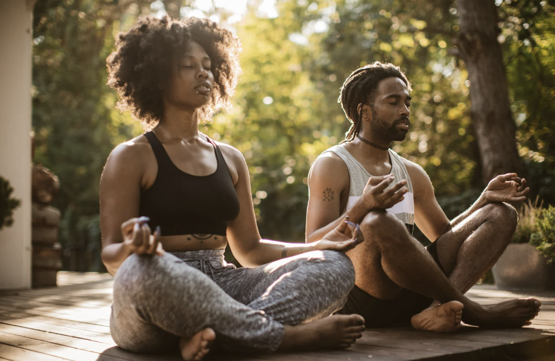 The Reflective Yogi: Yoga & Journaling Integration