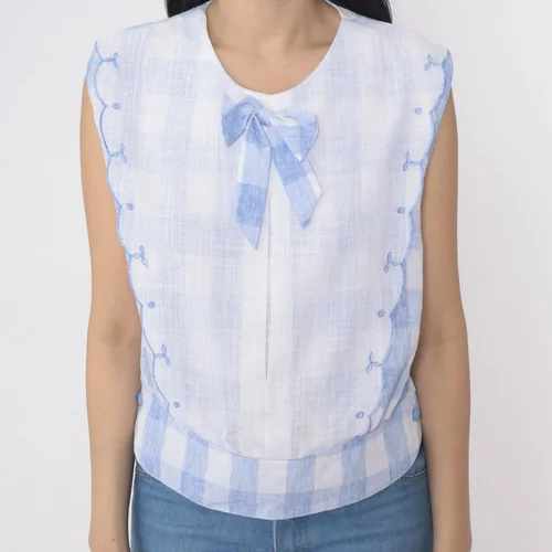 Blusas y Camisetas / Blouses and T-Shirts 8