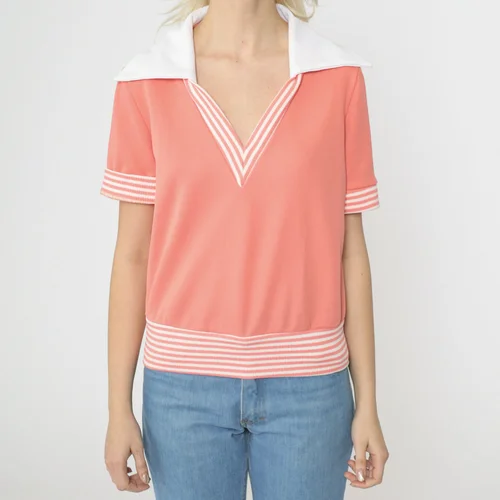 Blusas y Camisetas / Blouses and T-Shirts 39