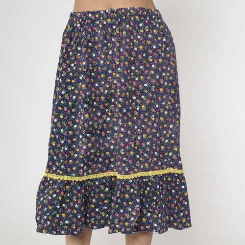 Pantalones y Faldas / Pants and Skirts 30