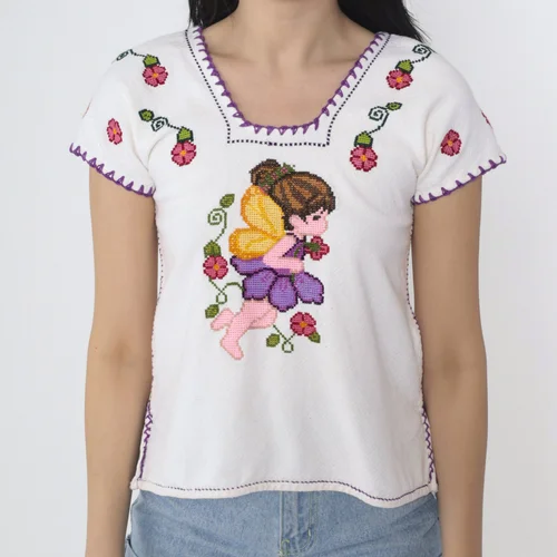 Blusas y Camisetas / Blouses and T-Shirts 12