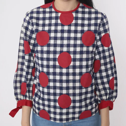 Blusas y Camisetas / Blouses and T-Shirts 9