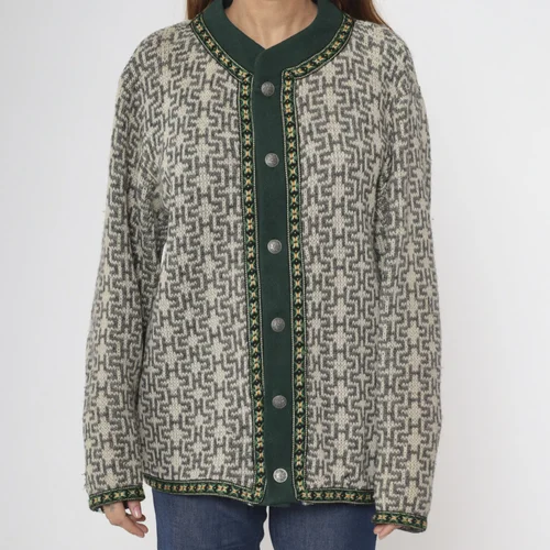 Sueter y Chamarras / Sweaters and Jackets 28