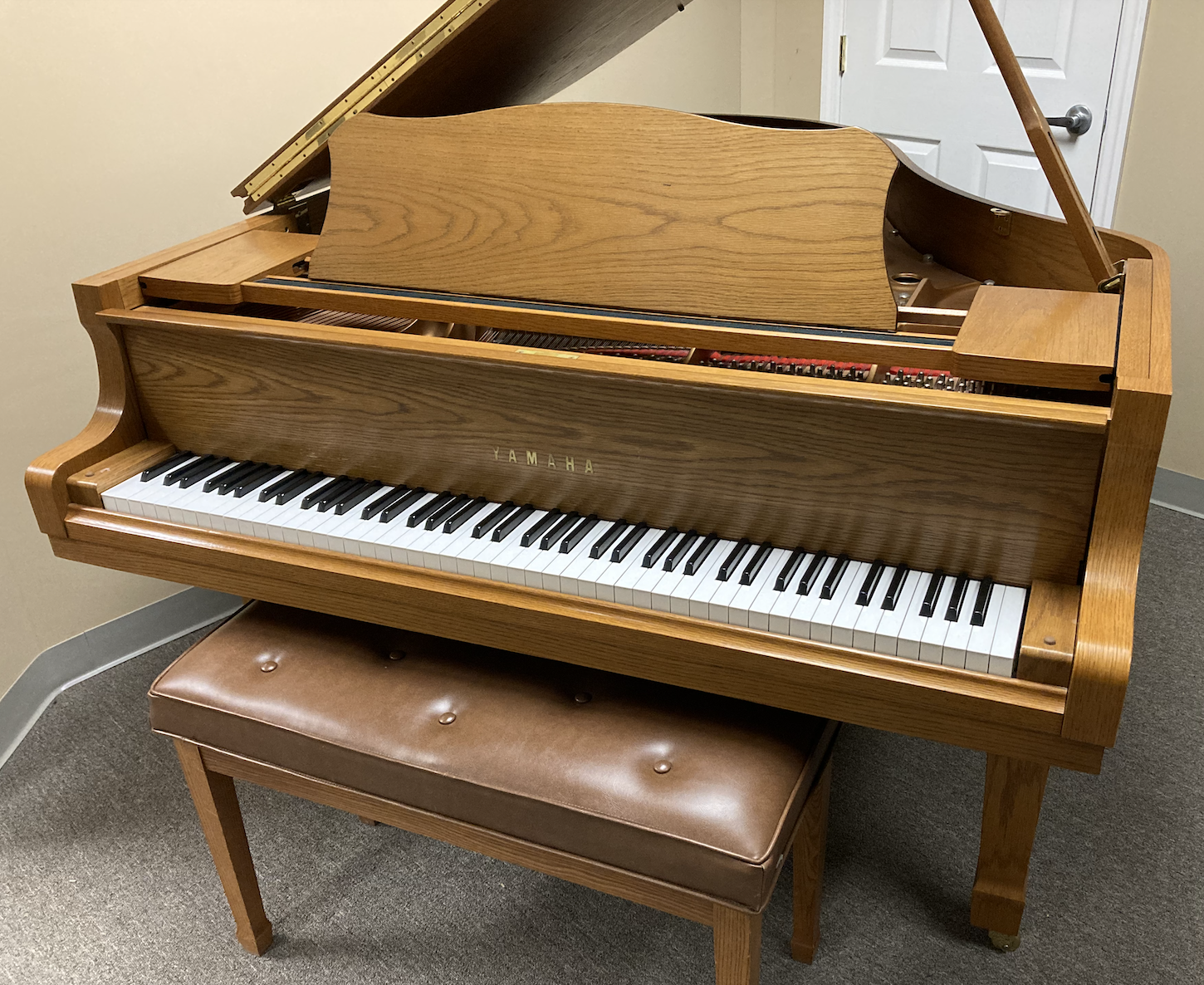 Yamaha Baby Grand, model C2, 5’8”
$$$ SECRET SALE  $$$ 
