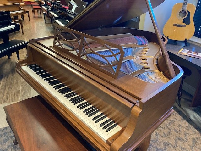 Steinway & Sons Baby Grand Chippendale Model ‘M’ 5’7”Style 1014A