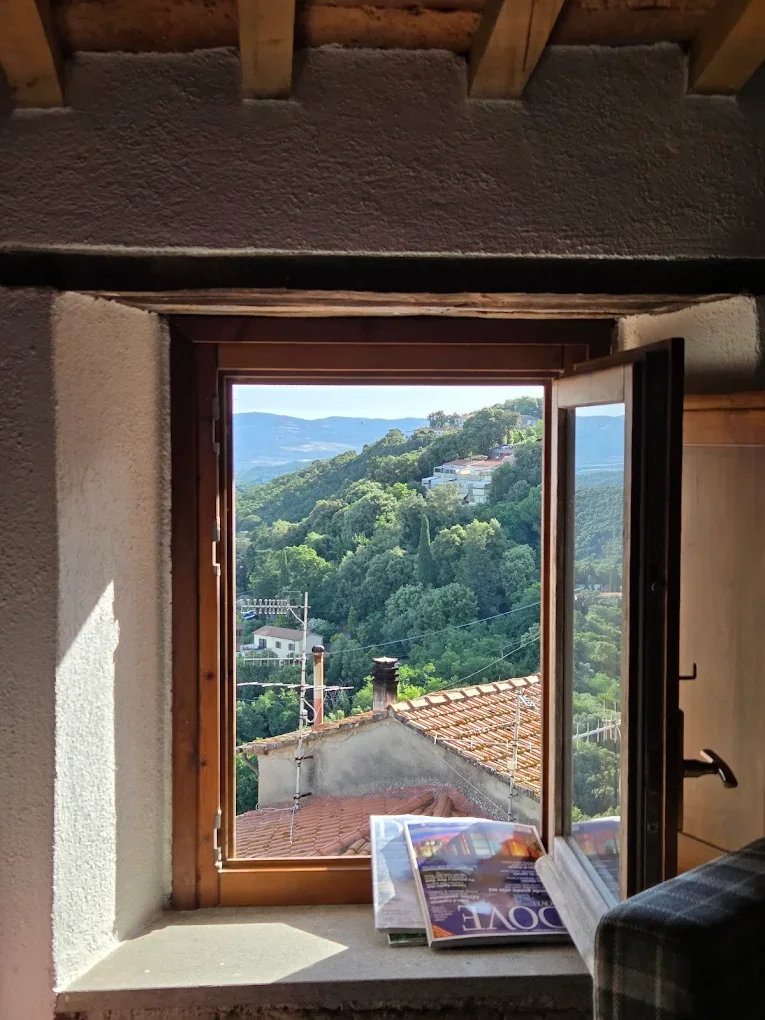 Outside view window, Maremma