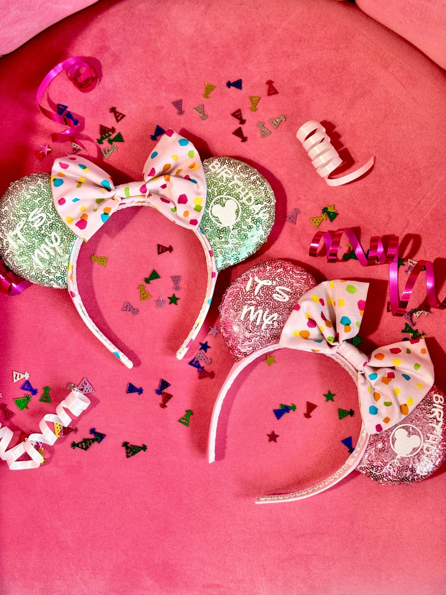 Content from the month 📲💖✨🪩 4 new clients, too......like what?????? Living the dream 🤠 #WereBooked