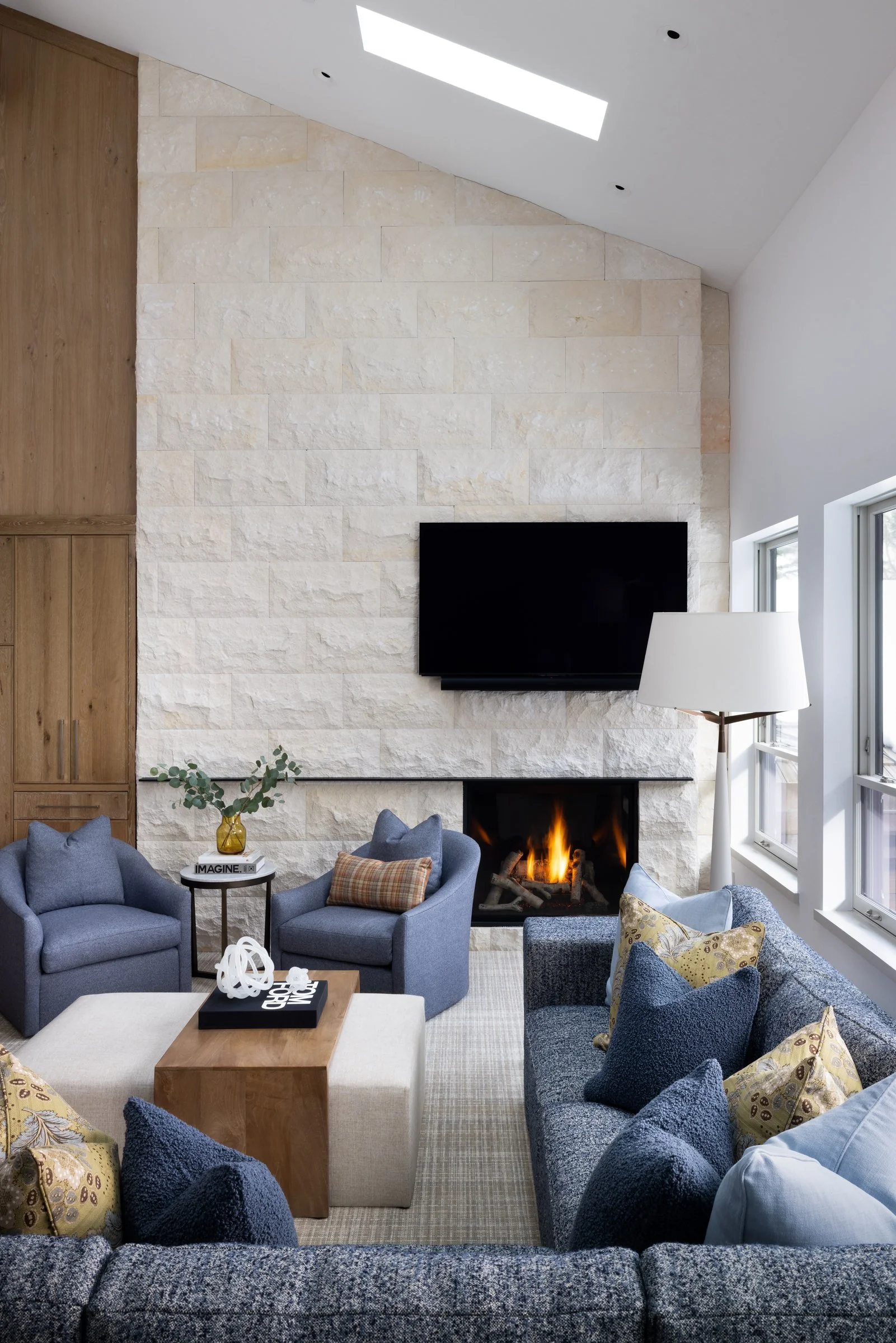 KinderHouse_Living2.jpg