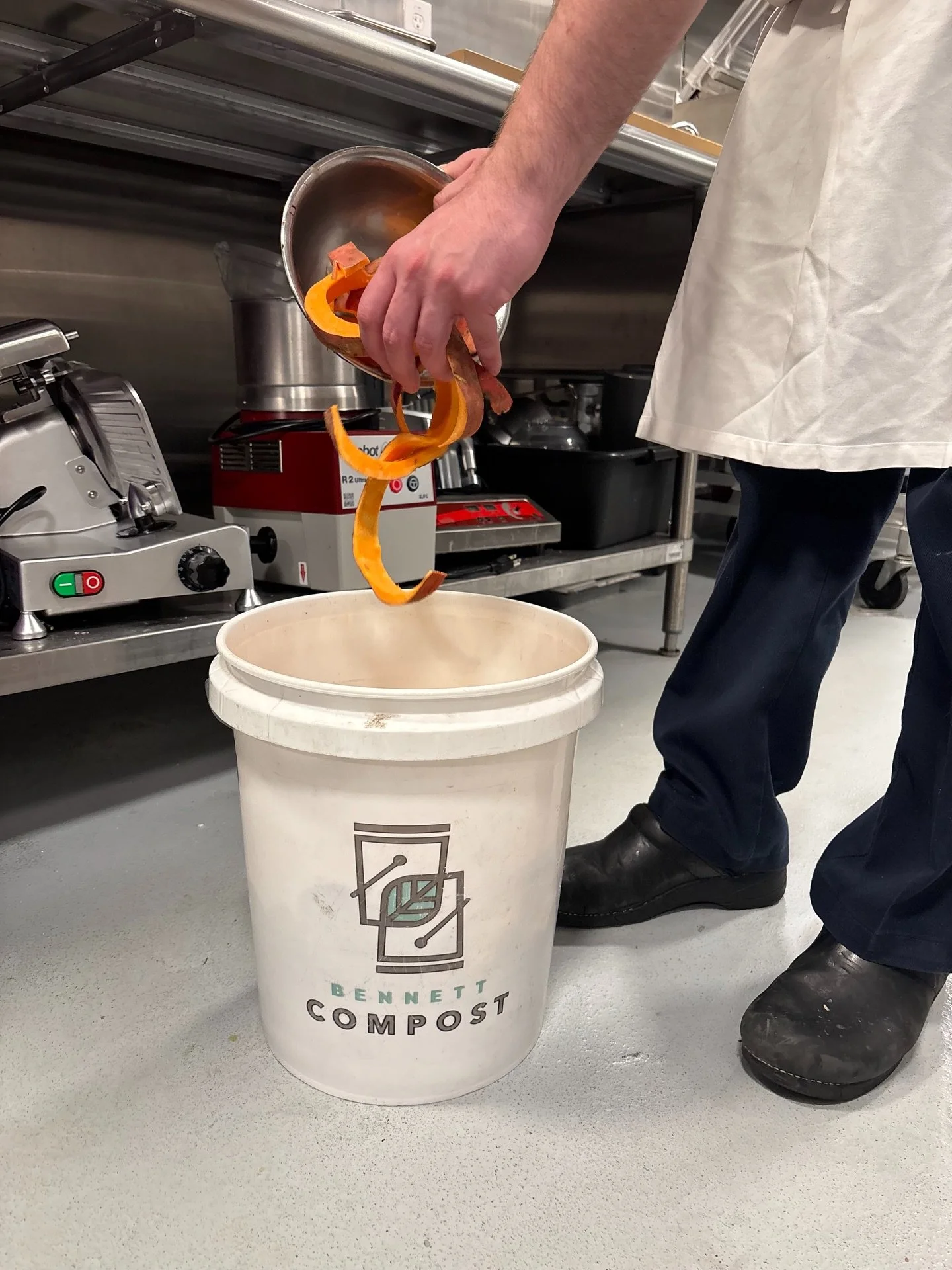 The actual kitchen floor of #michelinstar-winning restaurant @provenancephl: spotless. #Foodwaste management: equally pristine. Excellence is found in the details. 💯

Provenance is located on Headhouse Square, and features a nuanced blend of Korean 