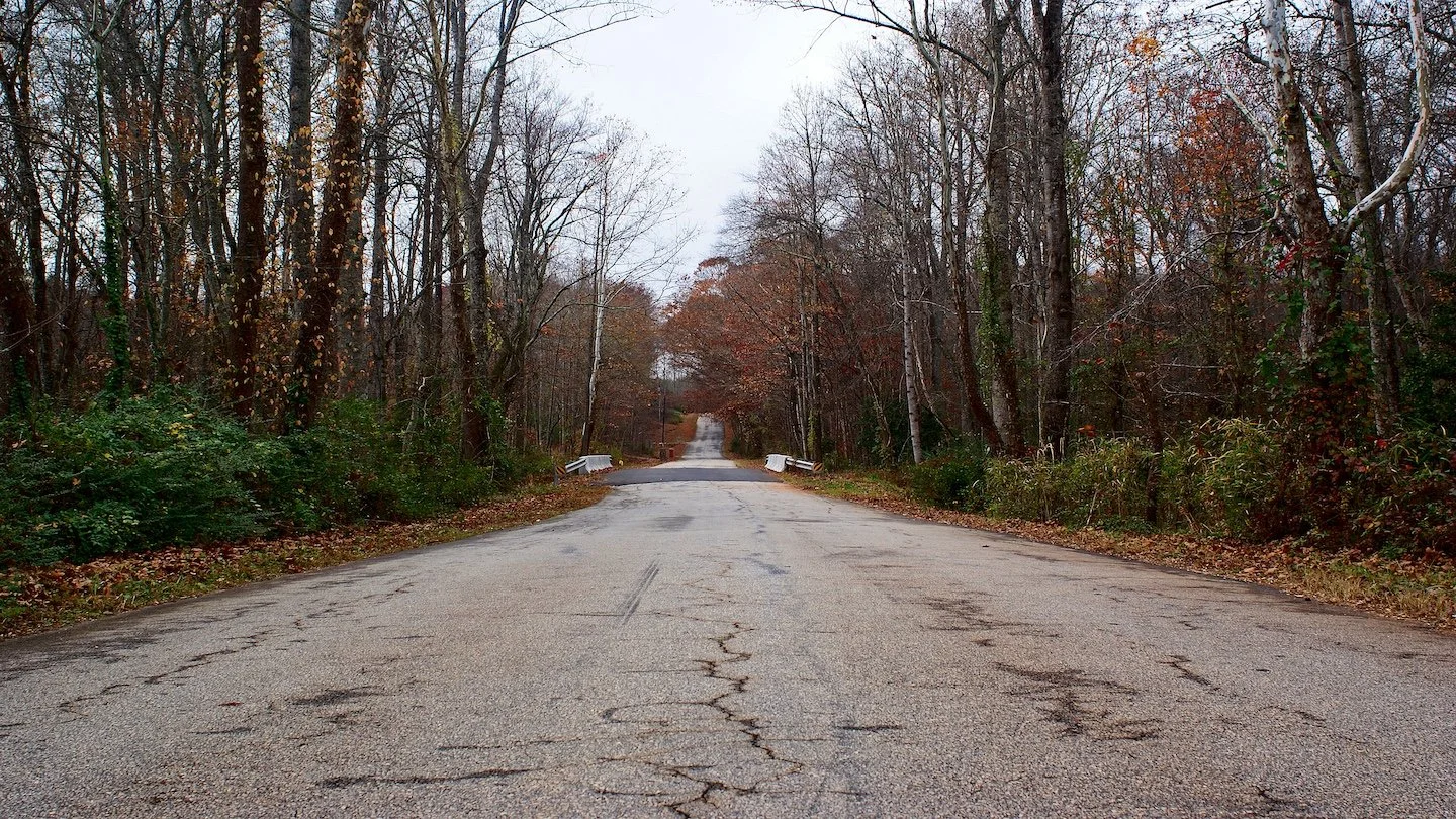 The Narrow Road of Wisdom              The Wide Road of Foolishness