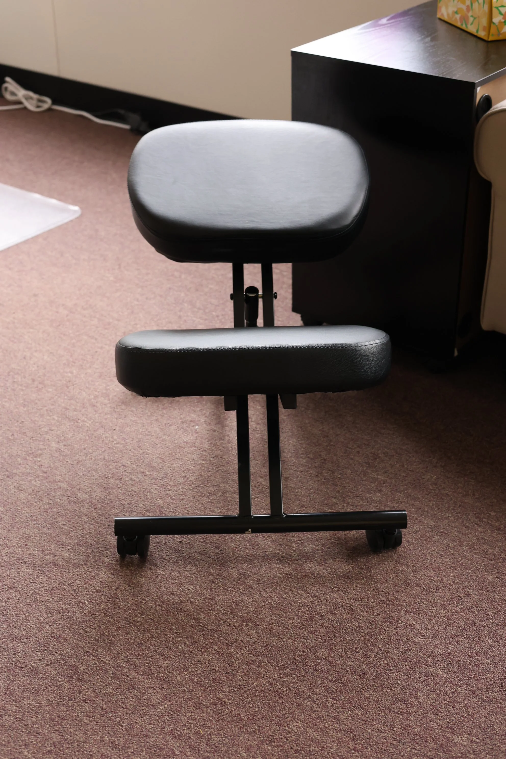 Ergonomic Adjustable Kneeling Chair – Posture Support